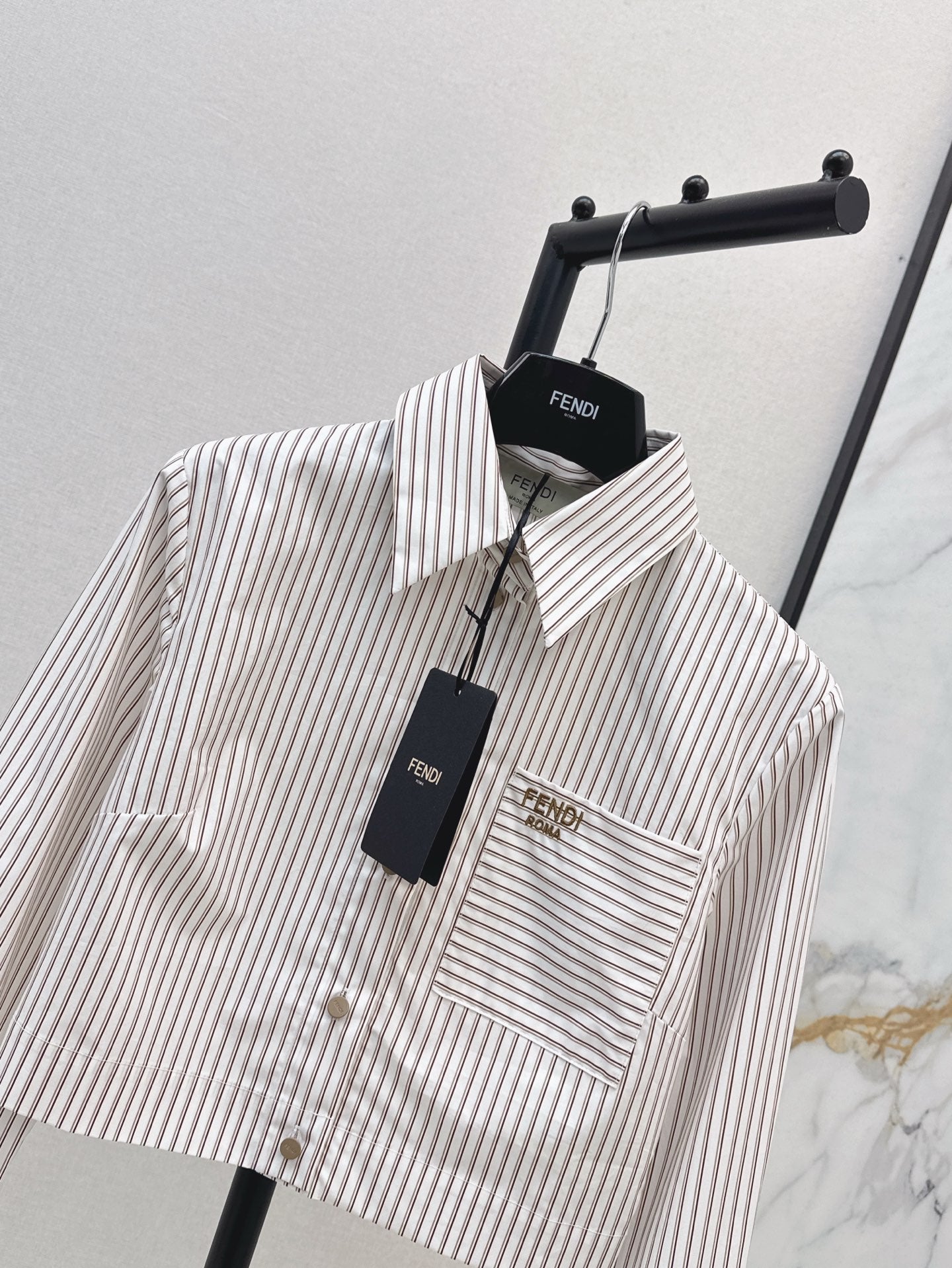 Fd* 25ss crop shirt