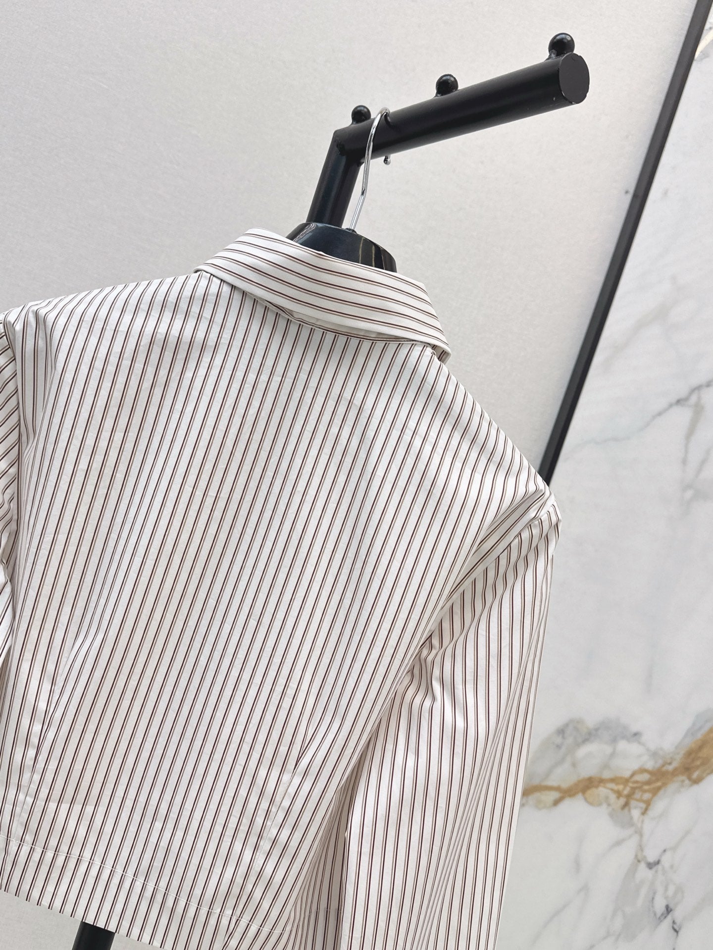 Fd* 25ss crop shirt