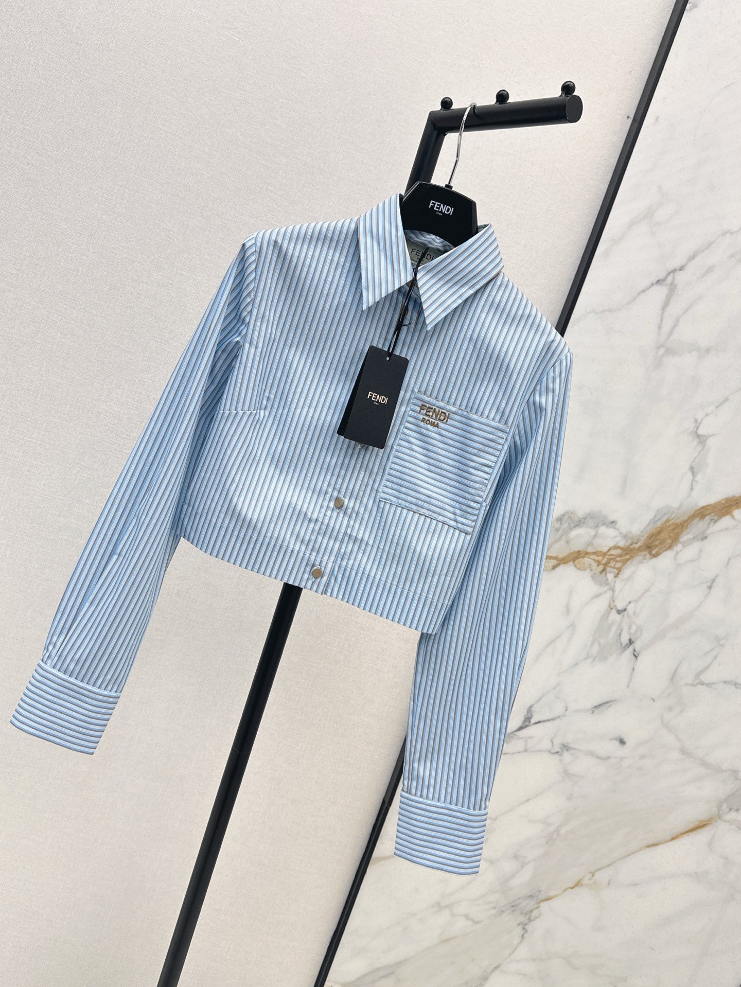 Fd* 25ss crop shirt