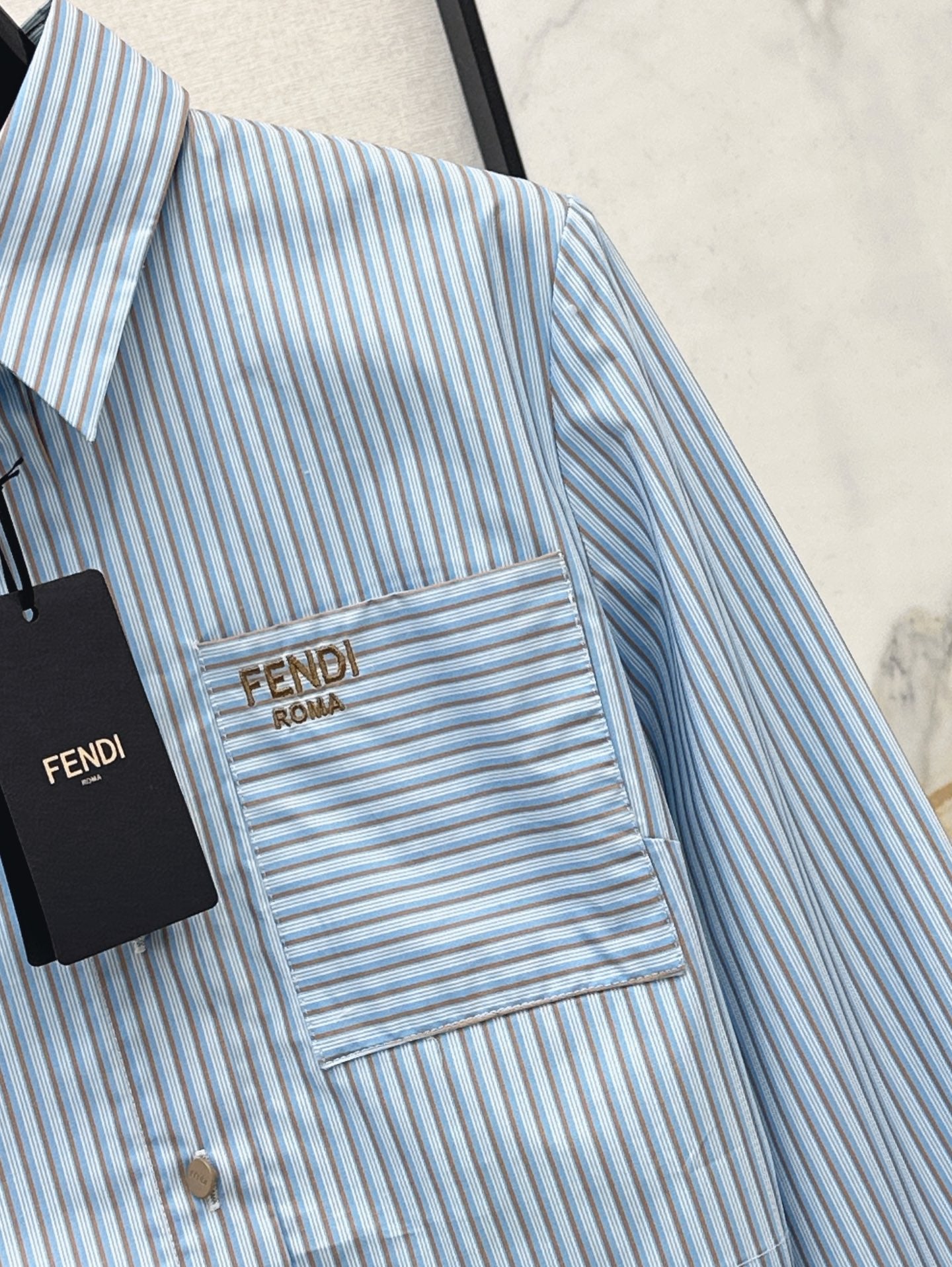 Fd* 25ss crop shirt