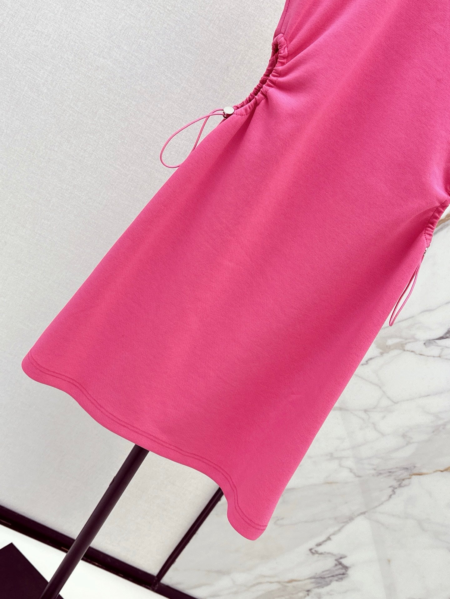 M*u 25ss Embroidered drawstring waist dress