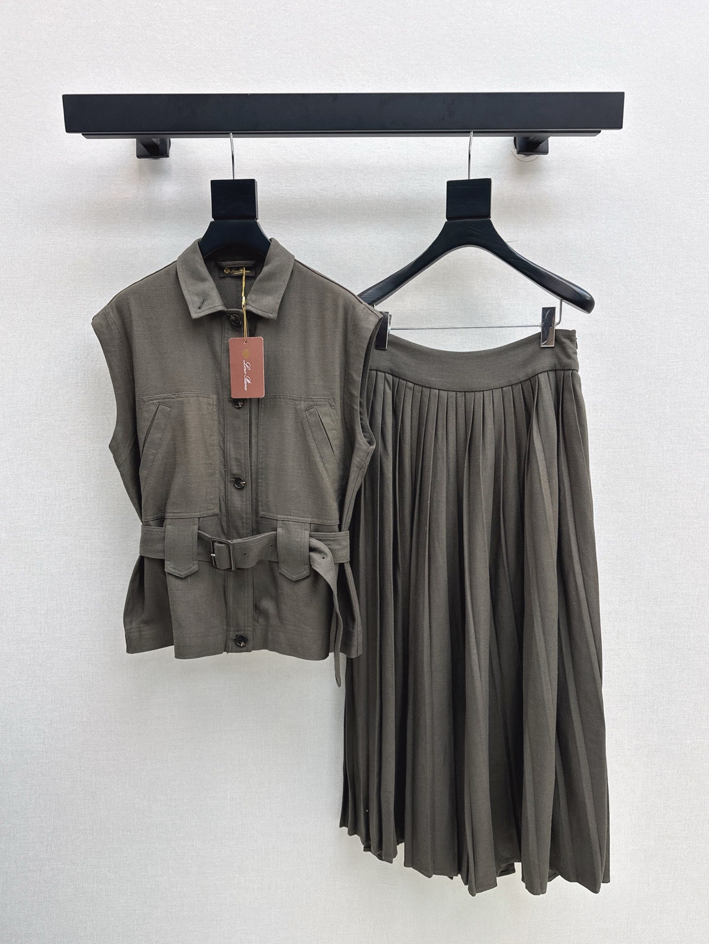 Lor*P belted vest + pleated skirt set
