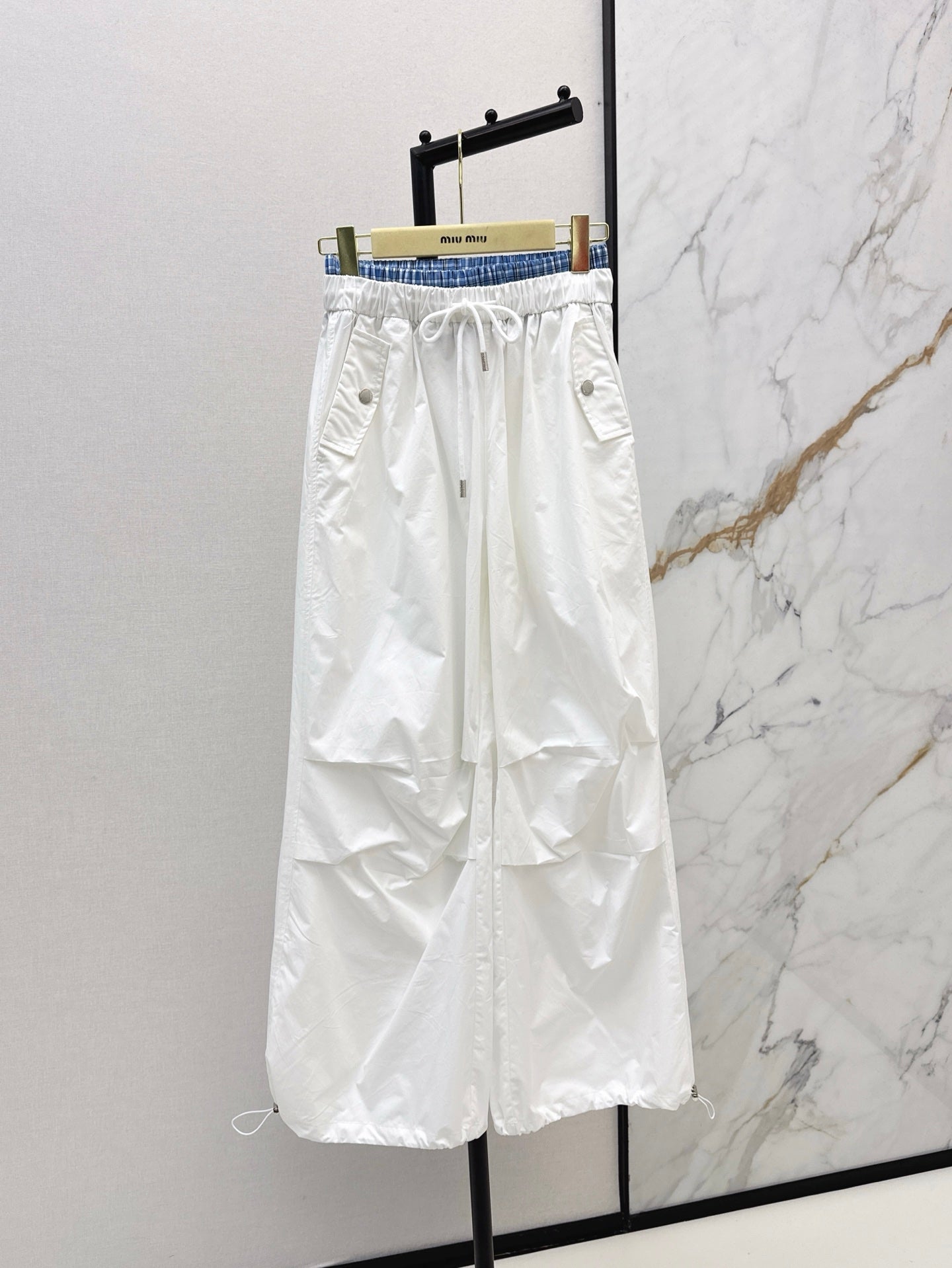 M*u 25ss cotton wide-leg cargo pants