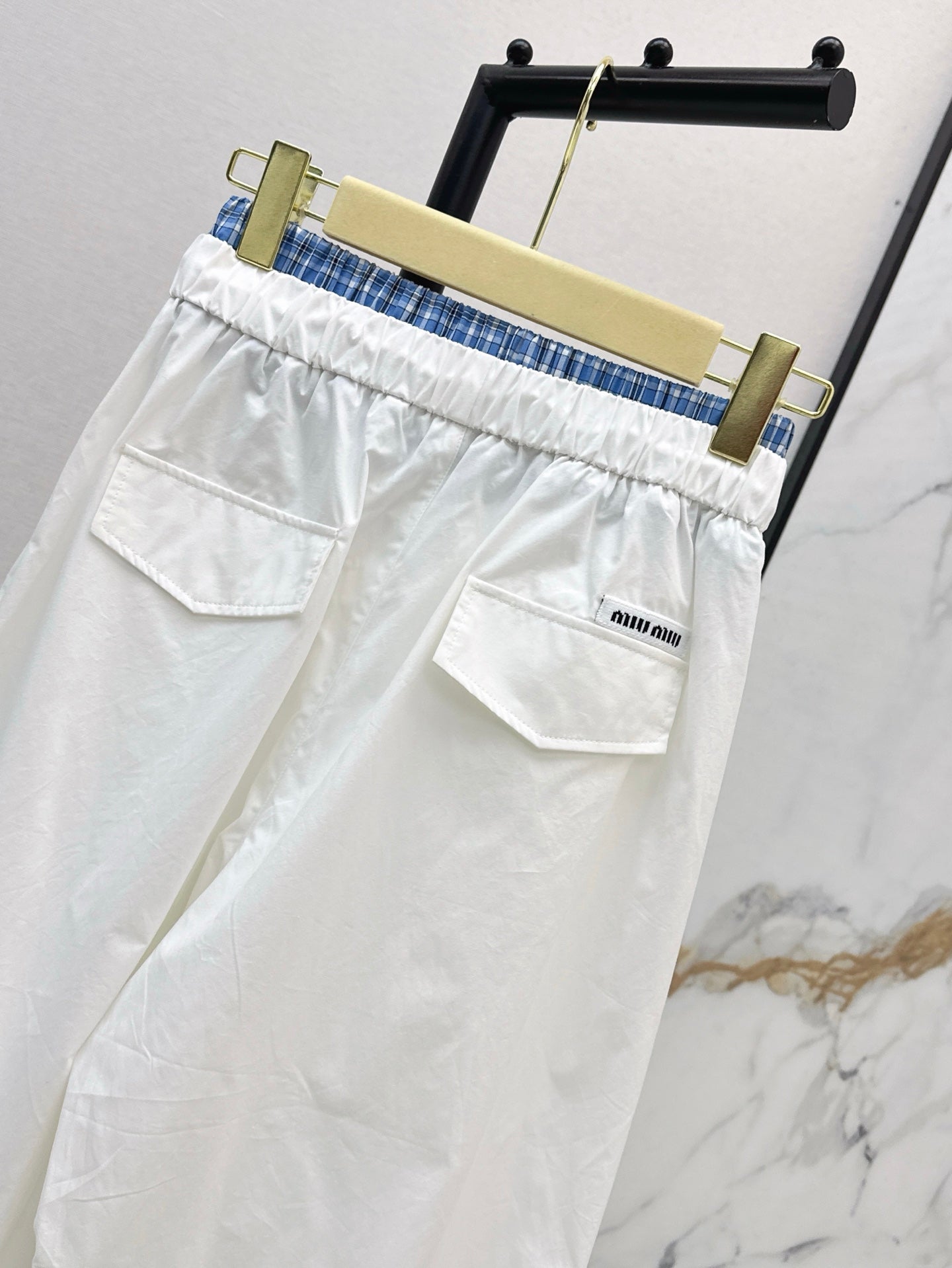 M*u 25ss cotton wide-leg cargo pants