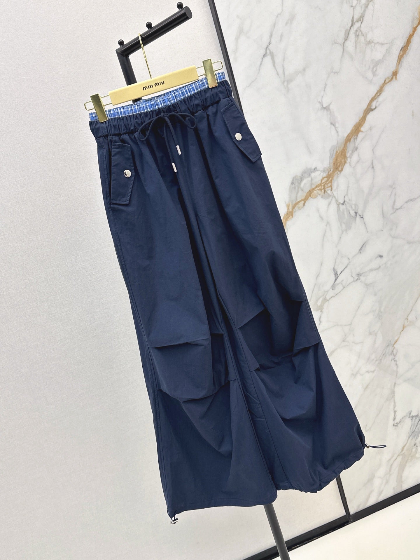 M*u 25ss cotton wide-leg cargo pants