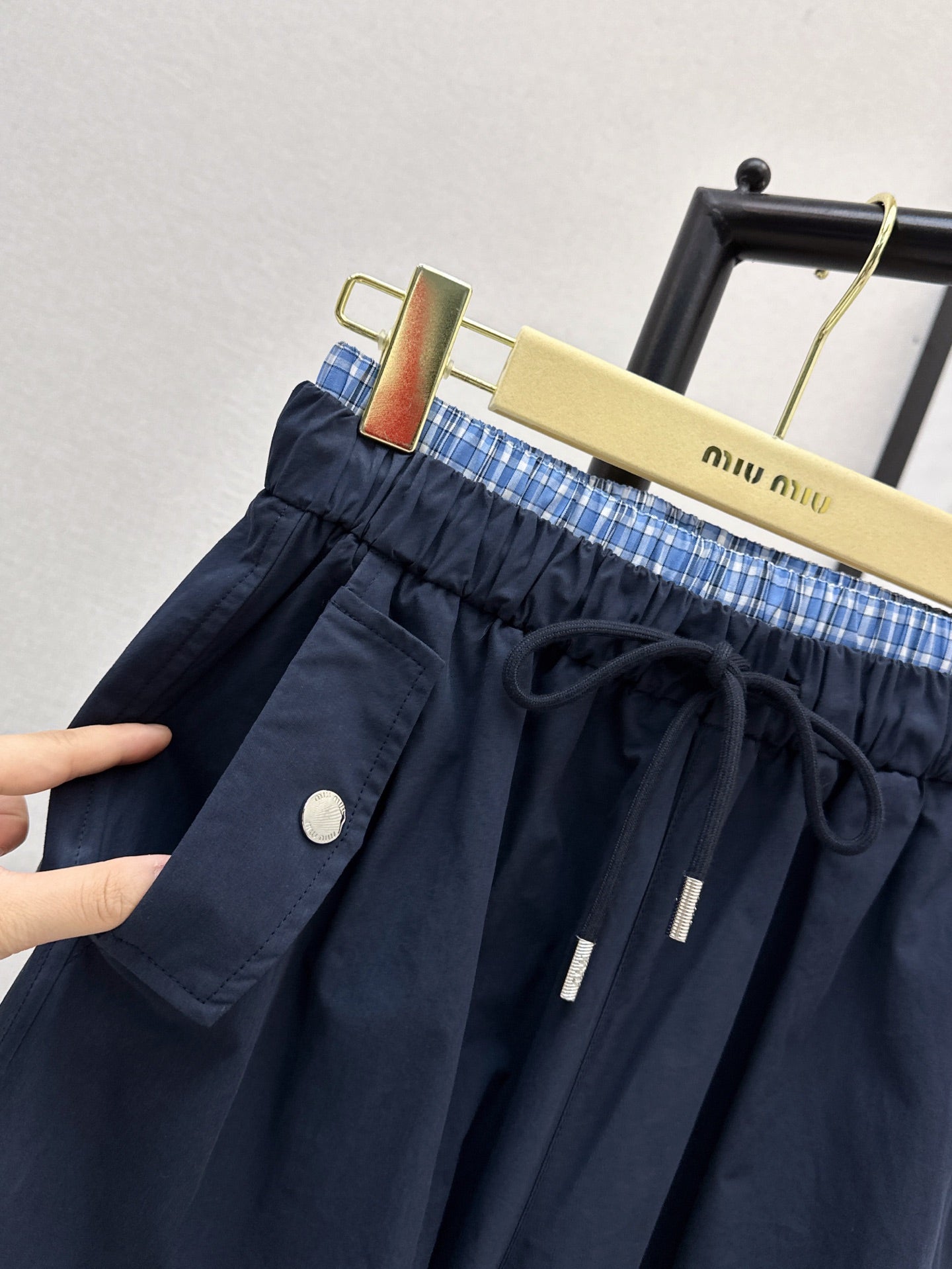 M*u 25ss cotton wide-leg cargo pants