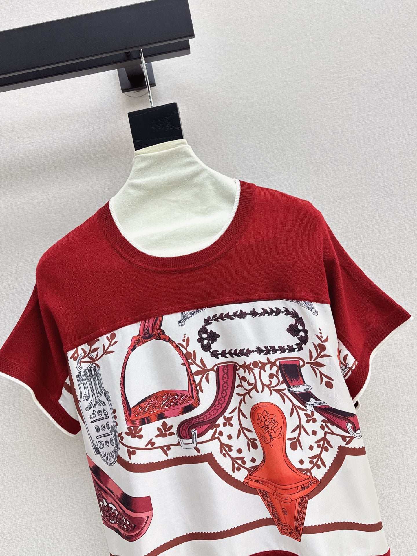 Herm* 25ss Stirrup printed twillaine T-shirt