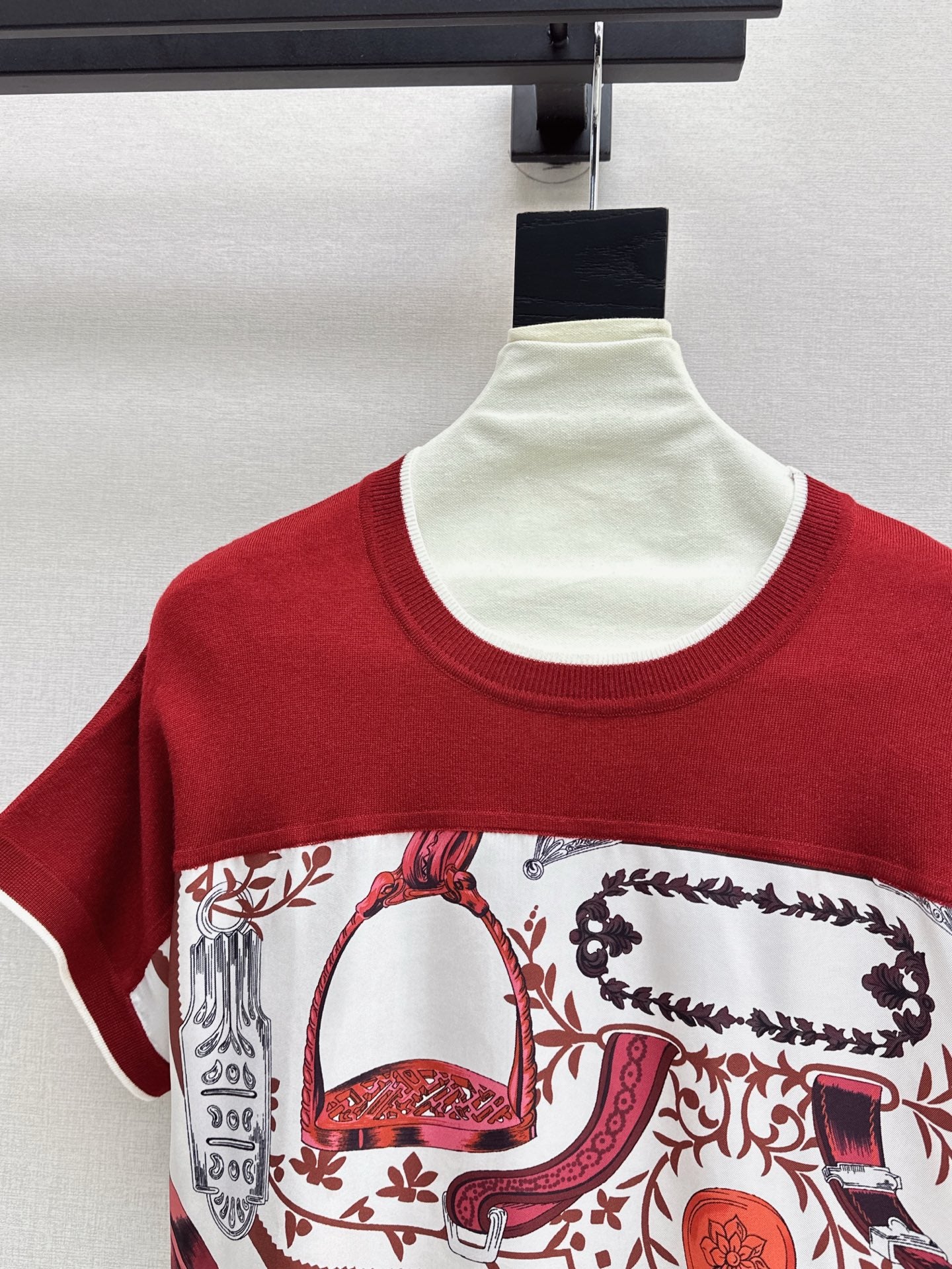 Herm* 25ss Stirrup printed twillaine T-shirt