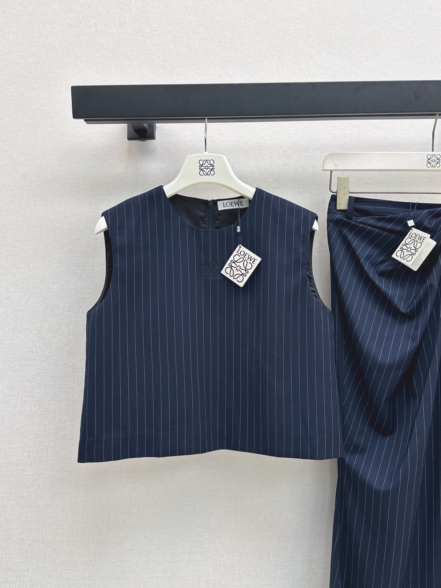 Loe* 25ss Draped Striped Skirt Suit