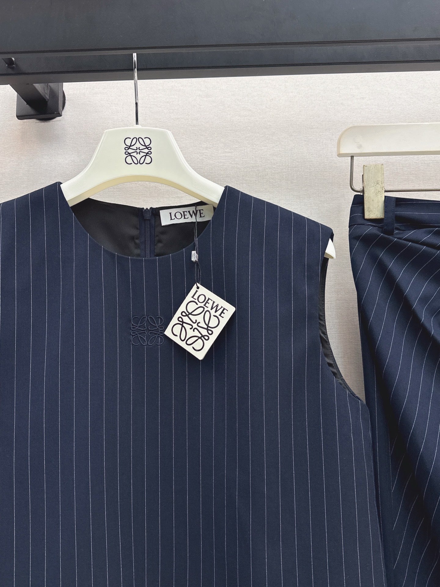 Loe* 25ss Draped Striped Skirt Suit