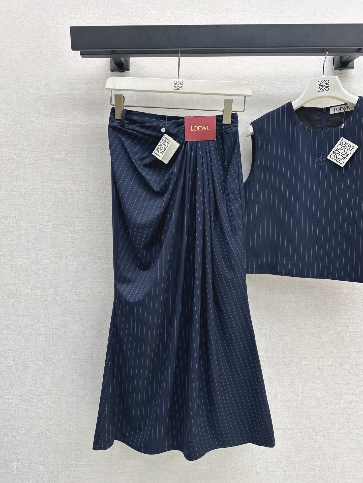 Loe* 25ss Draped Striped Skirt Suit