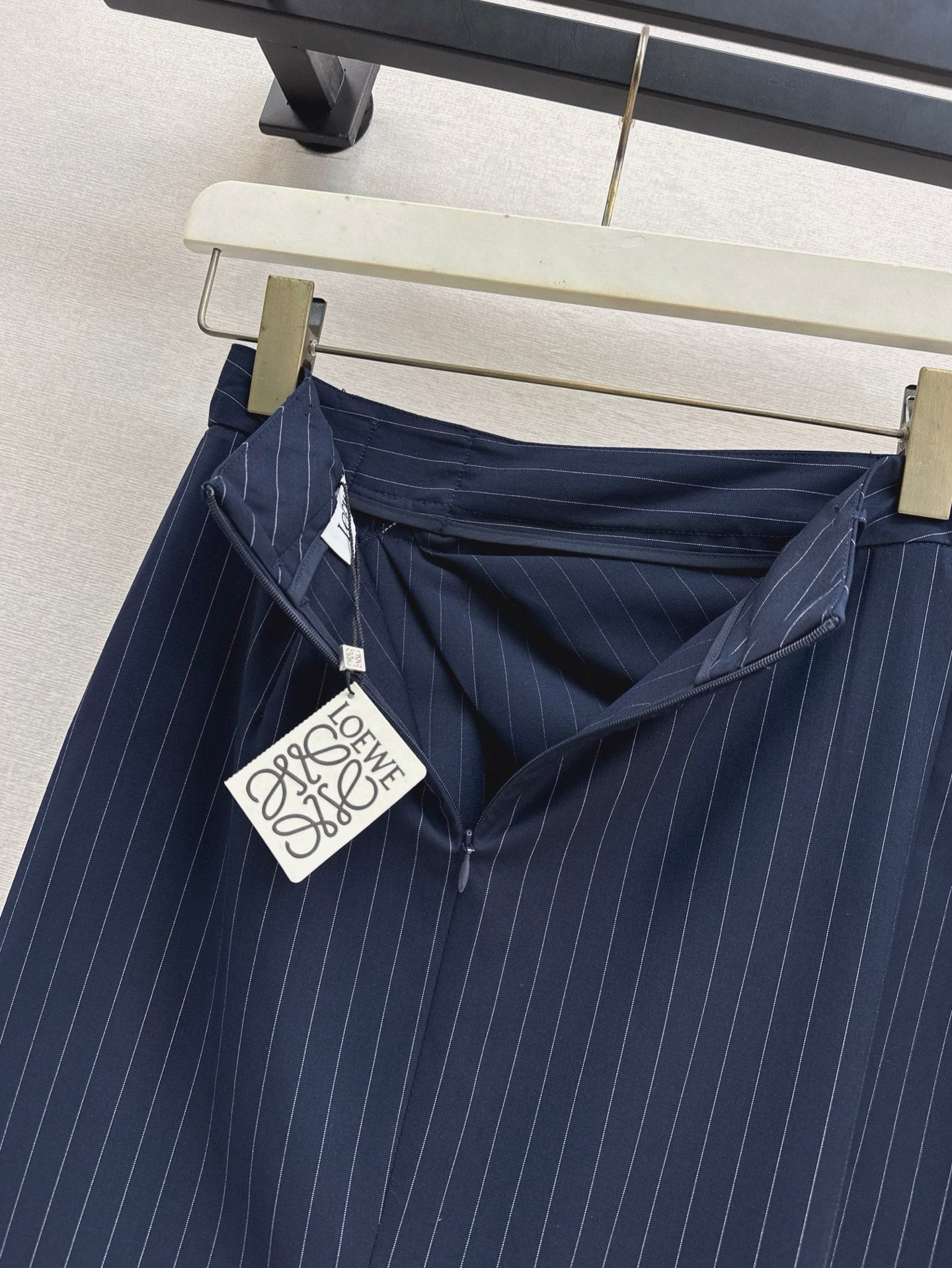 Loe* 25ss Draped Striped Skirt Suit