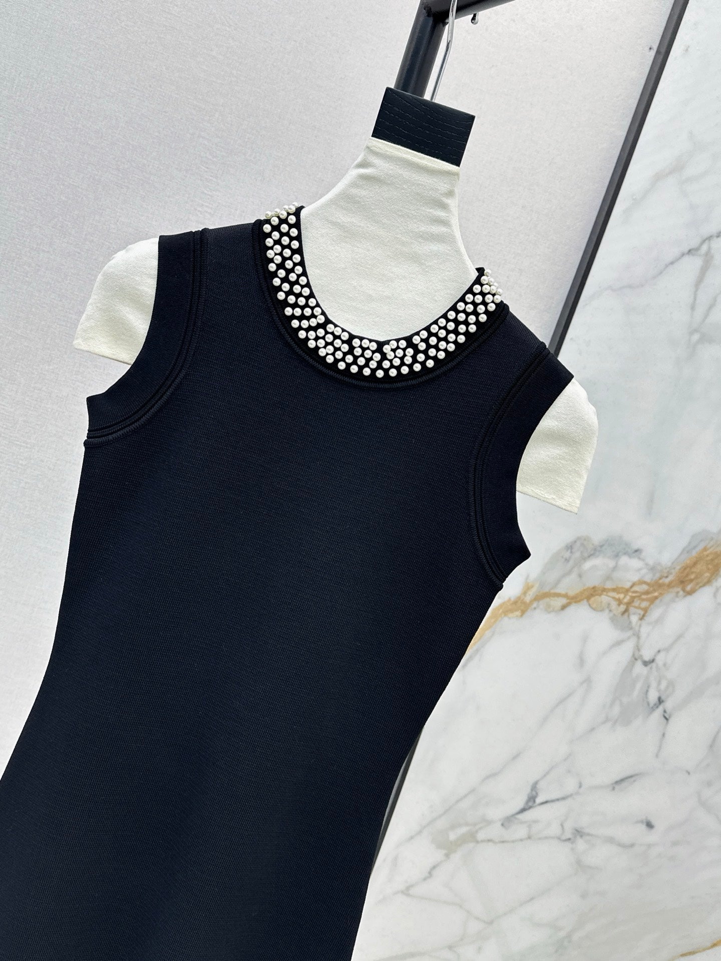 C*nel 25ss two-tone fitted knit dress