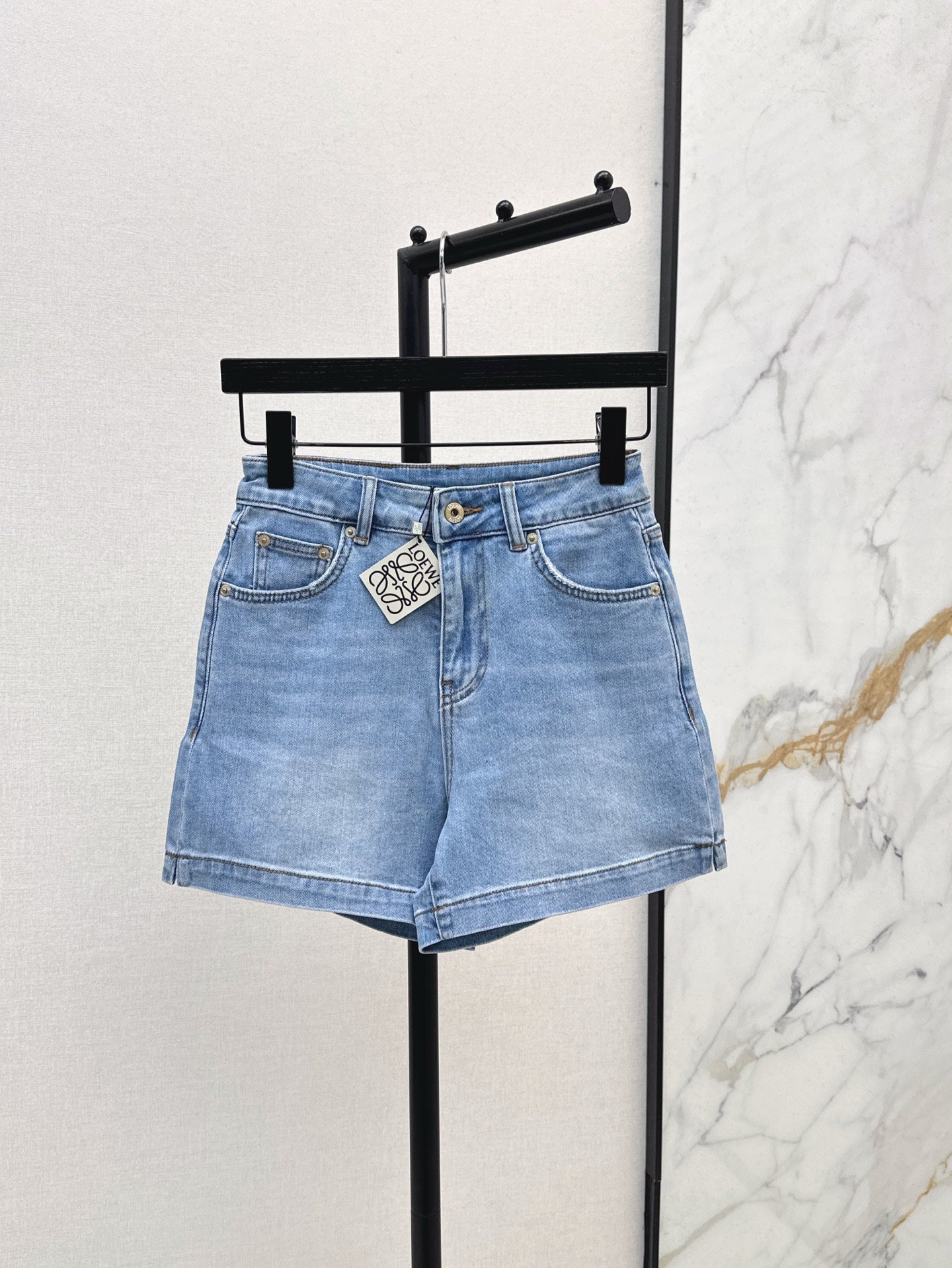 Loe* 25ss anagram embroidered denim shorts