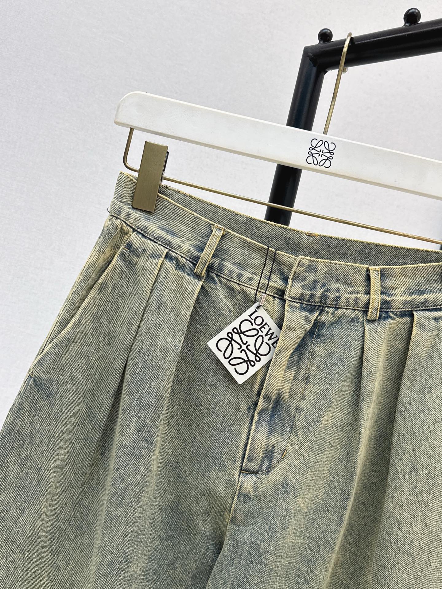 Loe* 25ss pleated front denim pants