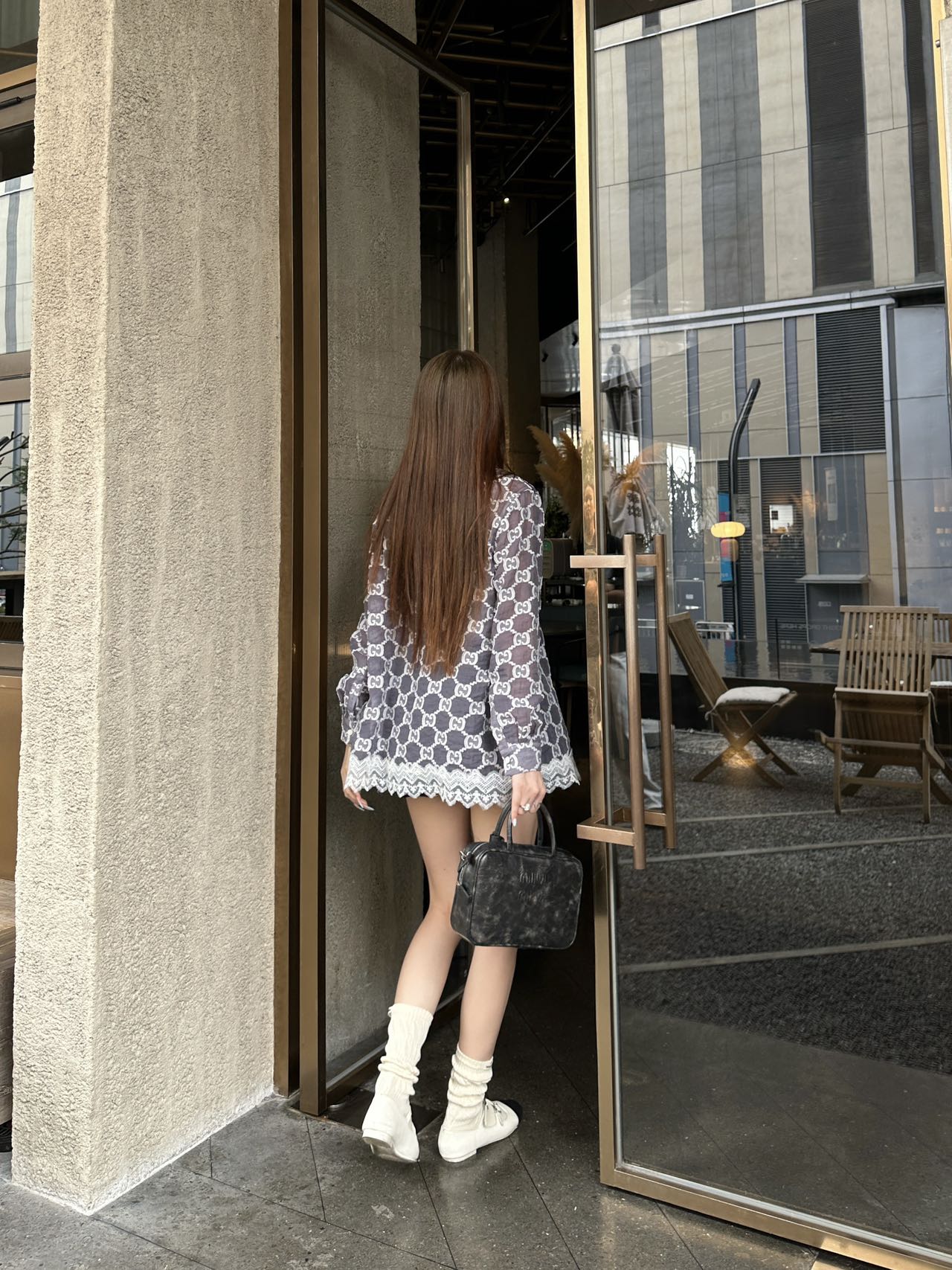 Gu* 25ss GG jacquard lace trim shirt