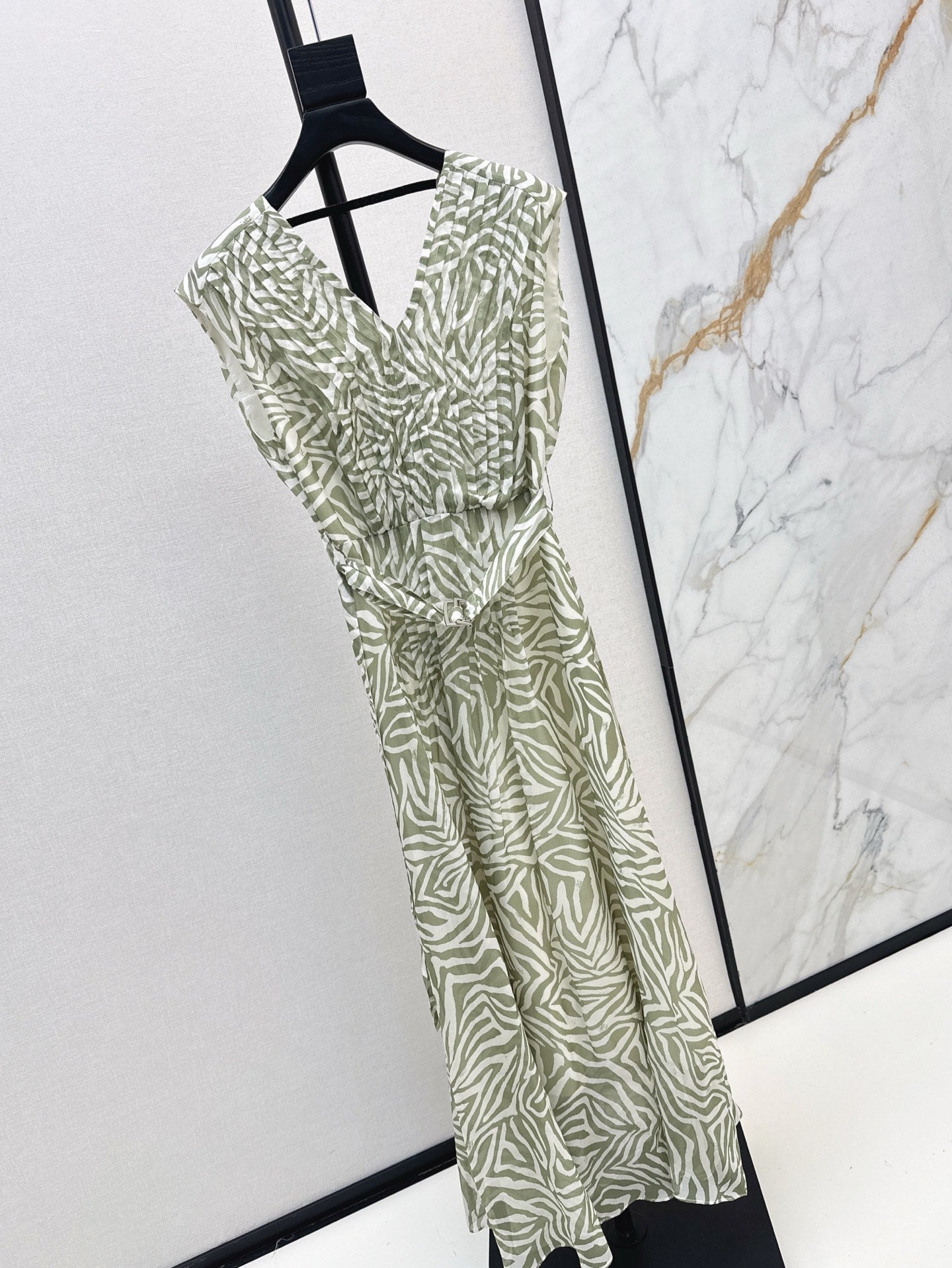 Brune*C V-neck silk long dress
