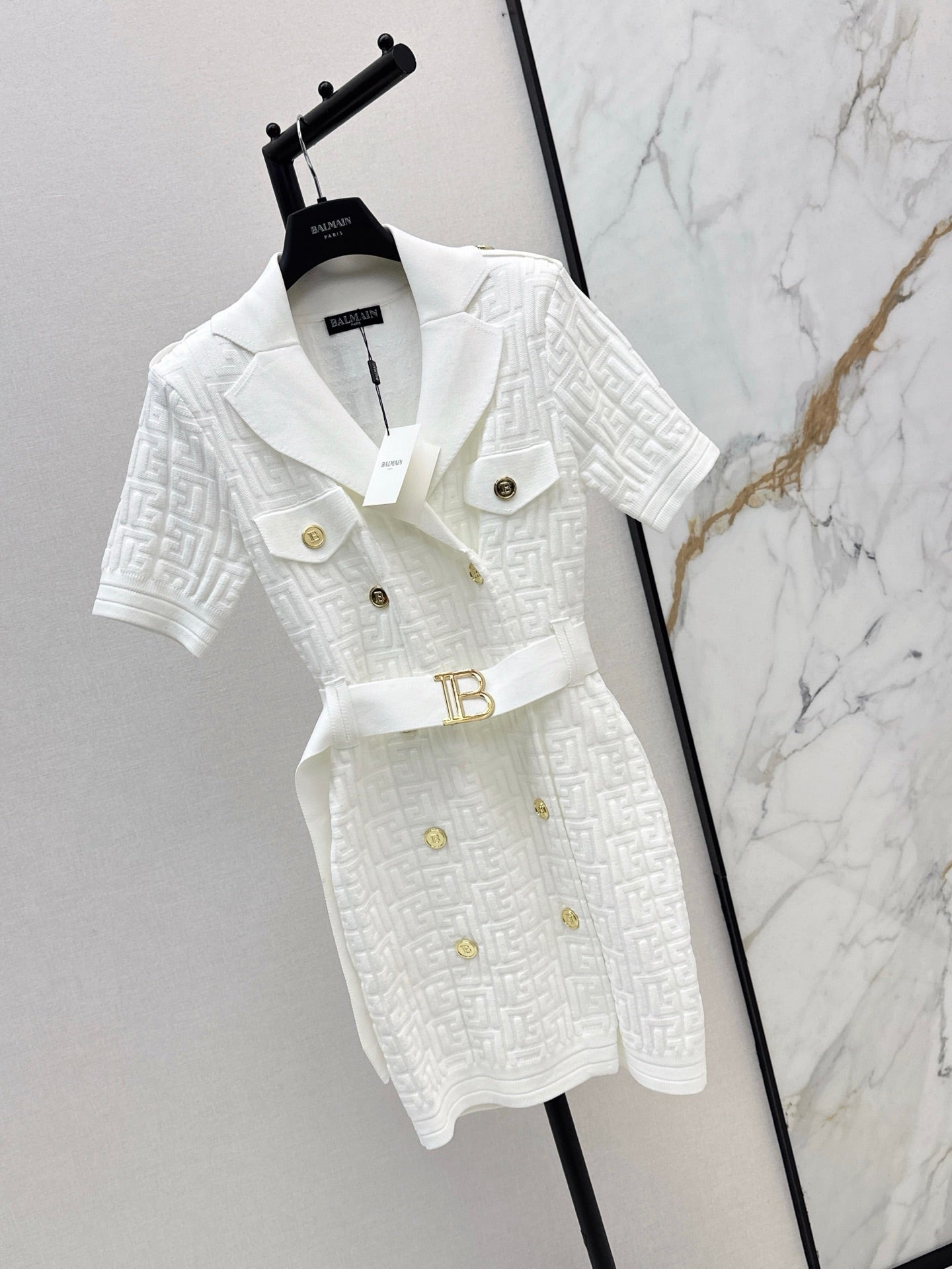 Balm* 25ss monogram knitted dress with gold buttons