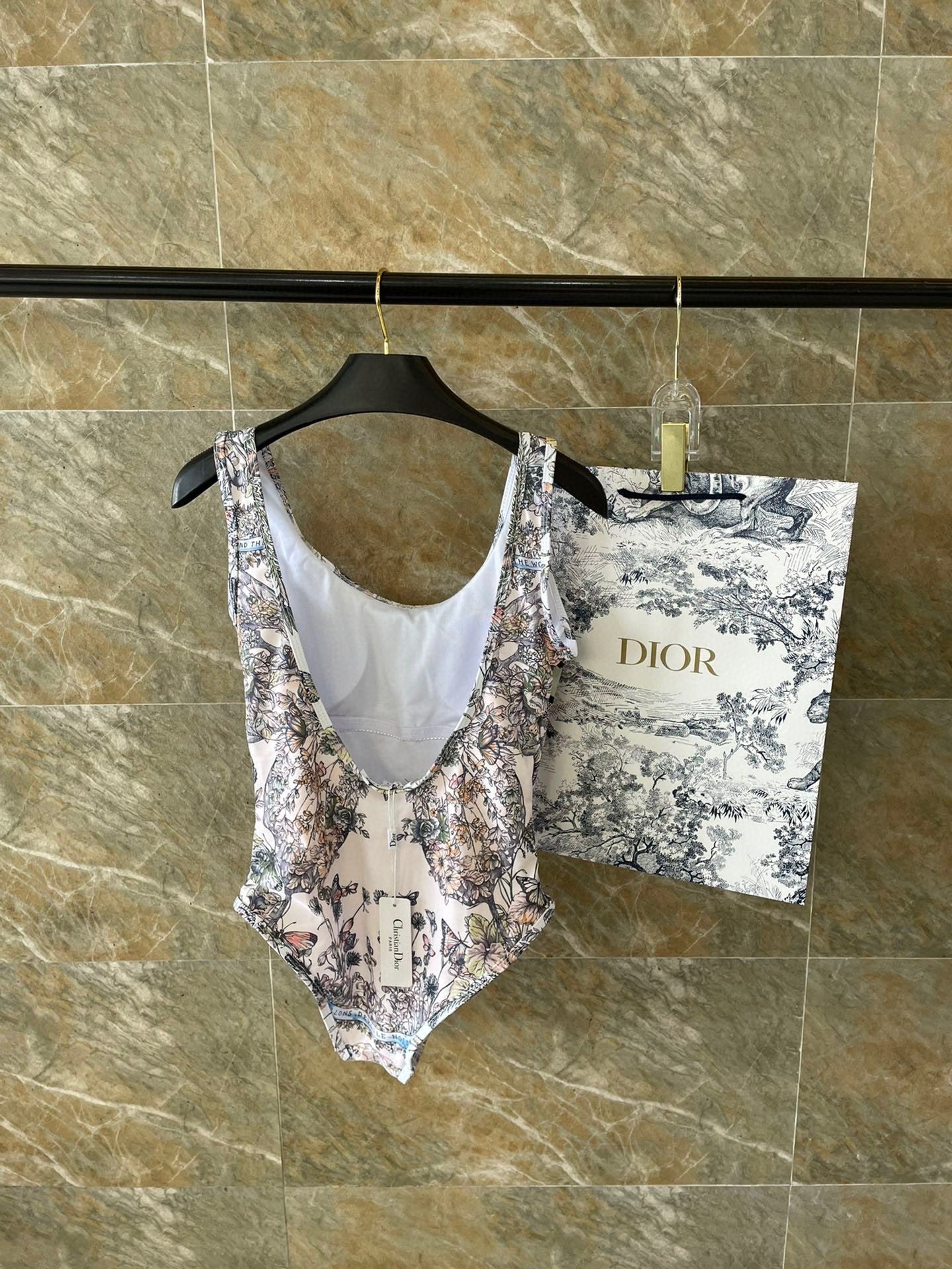 Di Swimsuit