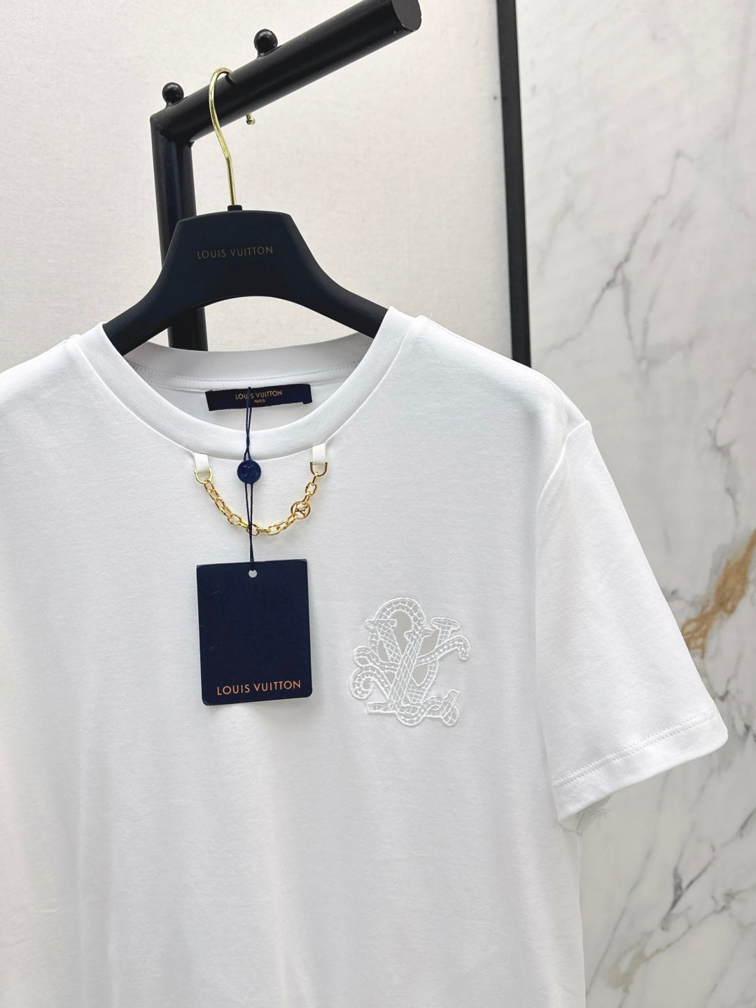Loui* 25ss embroidered cotton t-shirt