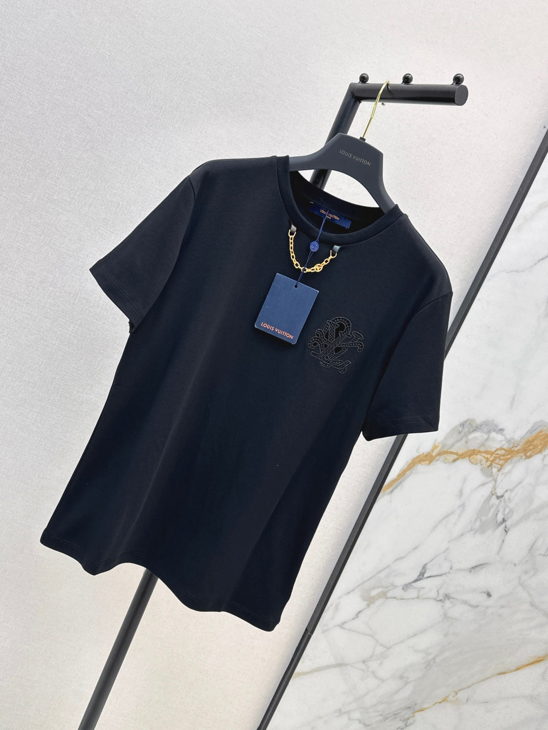 Loui* 25ss embroidered cotton t-shirt