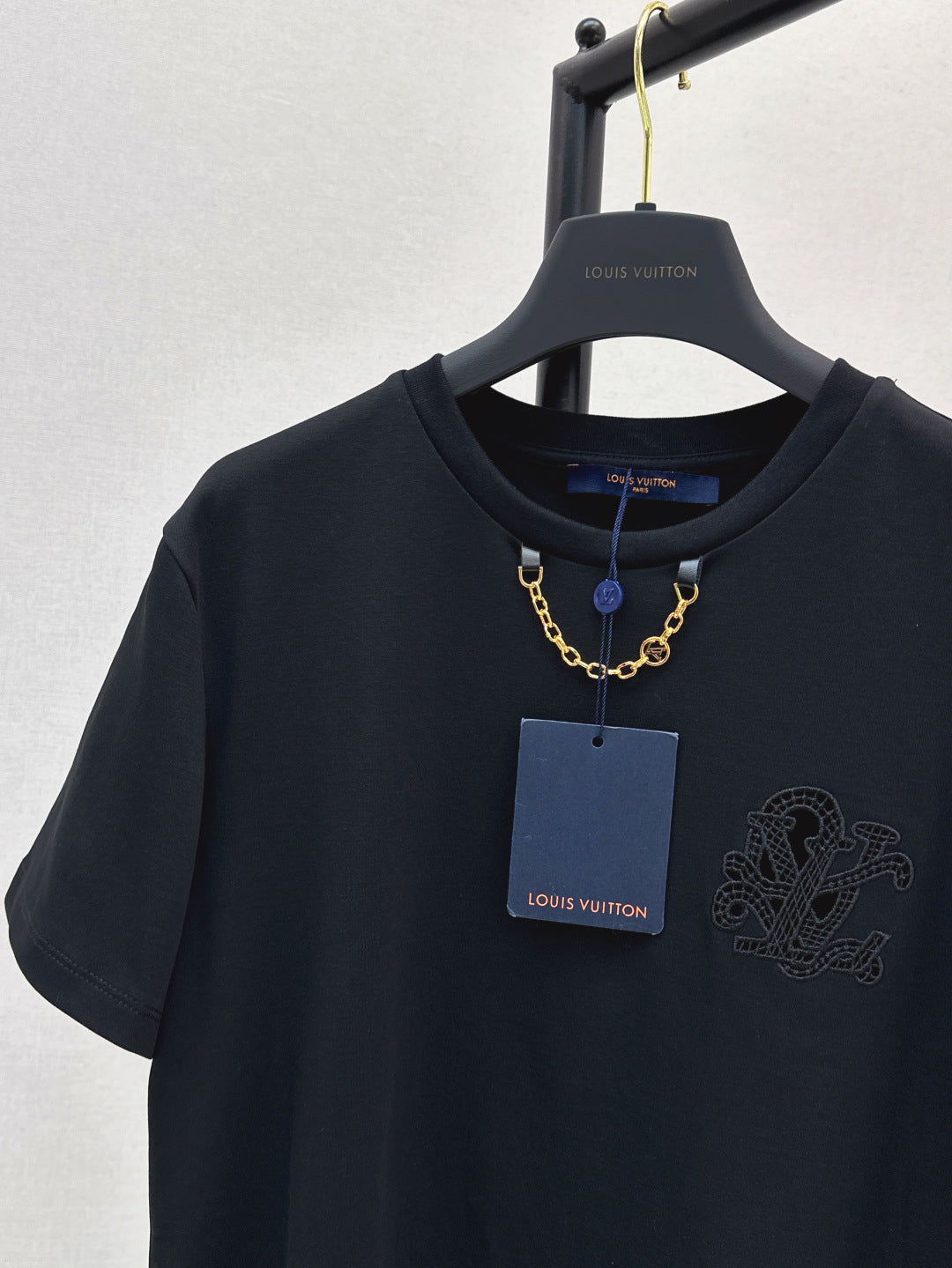 Loui* 25ss embroidered cotton t-shirt
