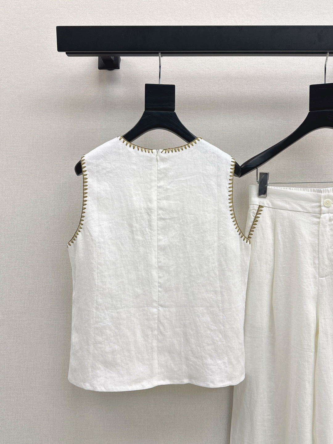 Lor*P new embroidered trim vest and pants set