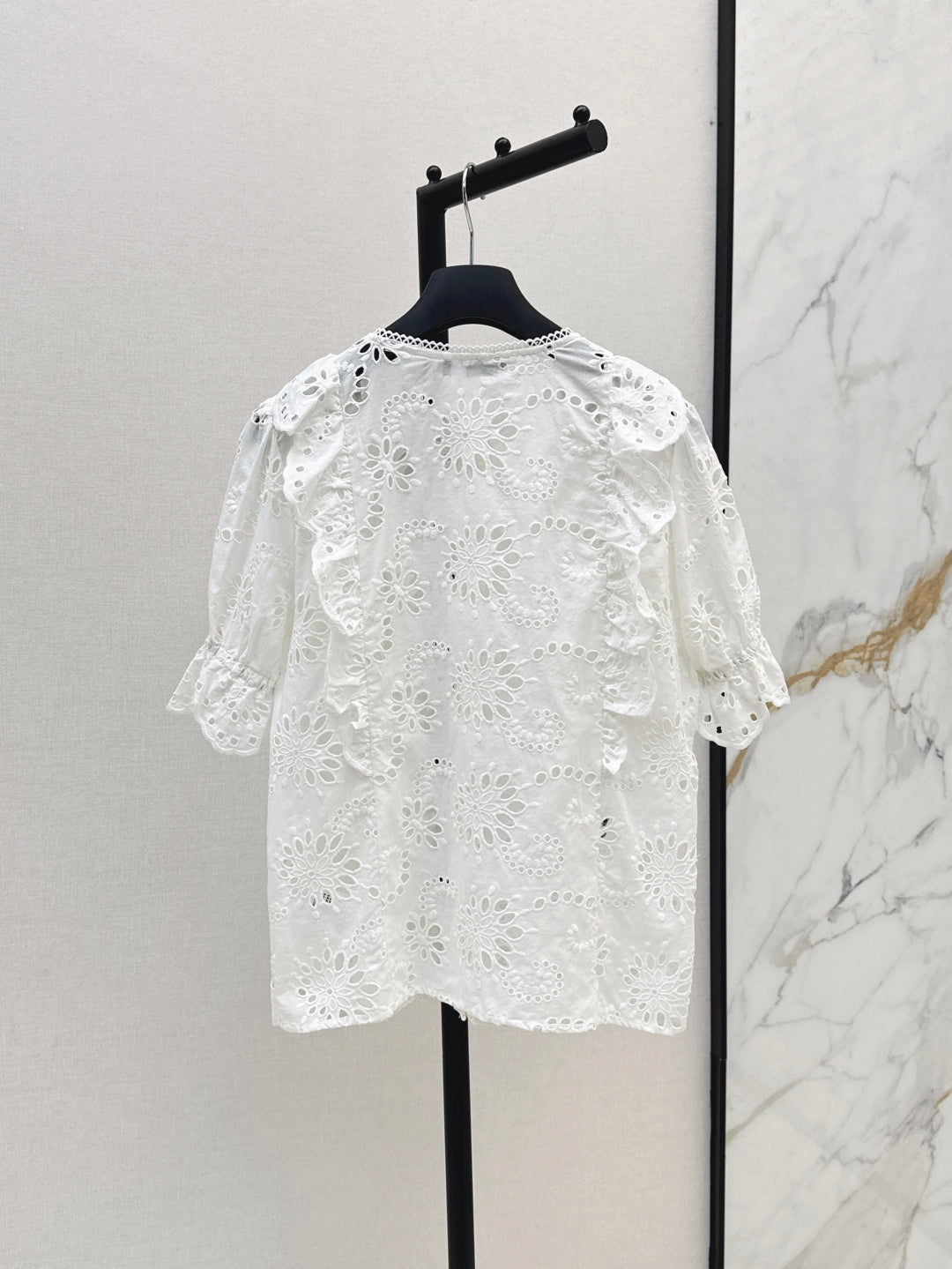 D*r new hollow embroidered shirt