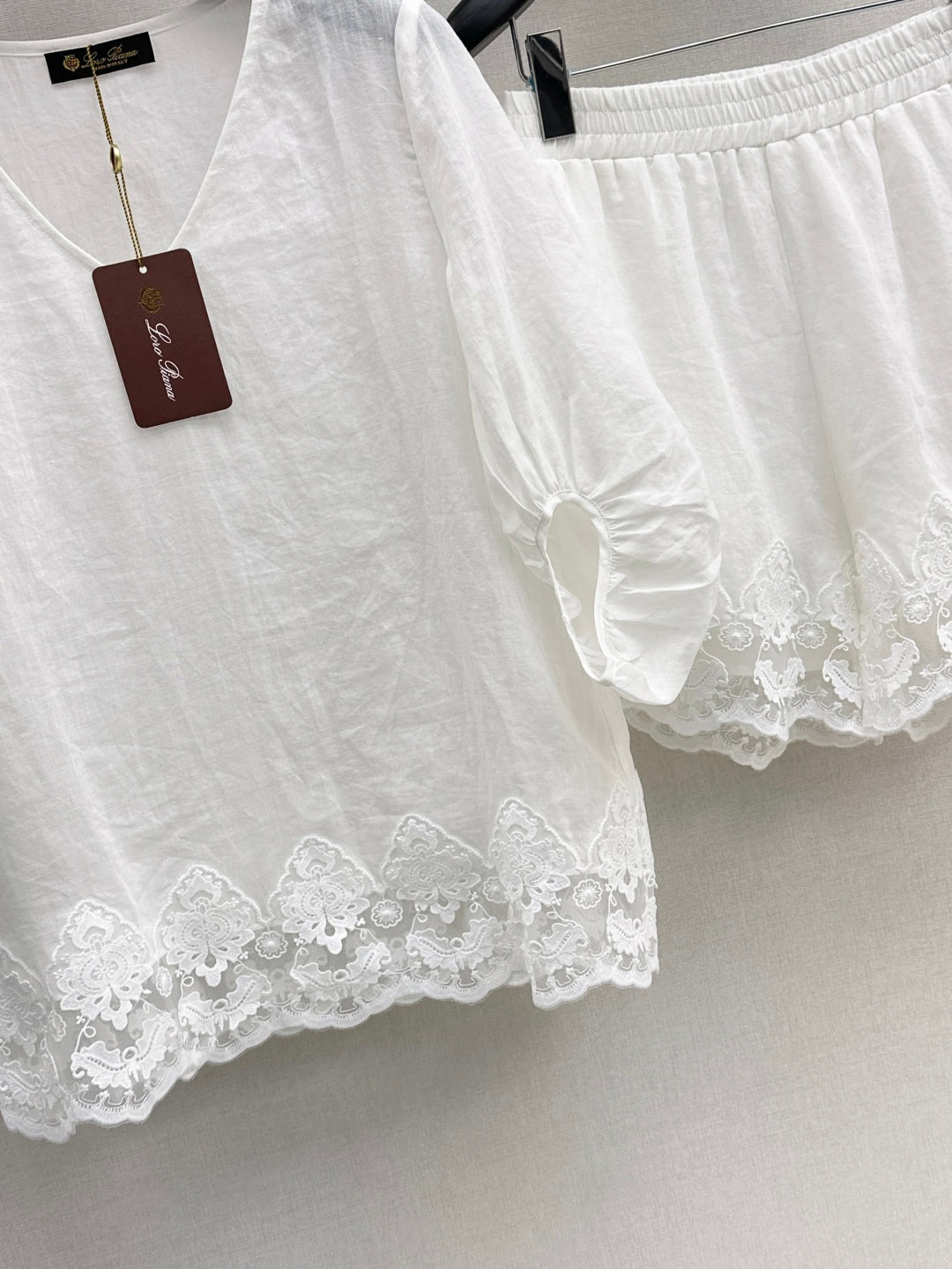 Lor*P 25ss ramie suit with lace trim