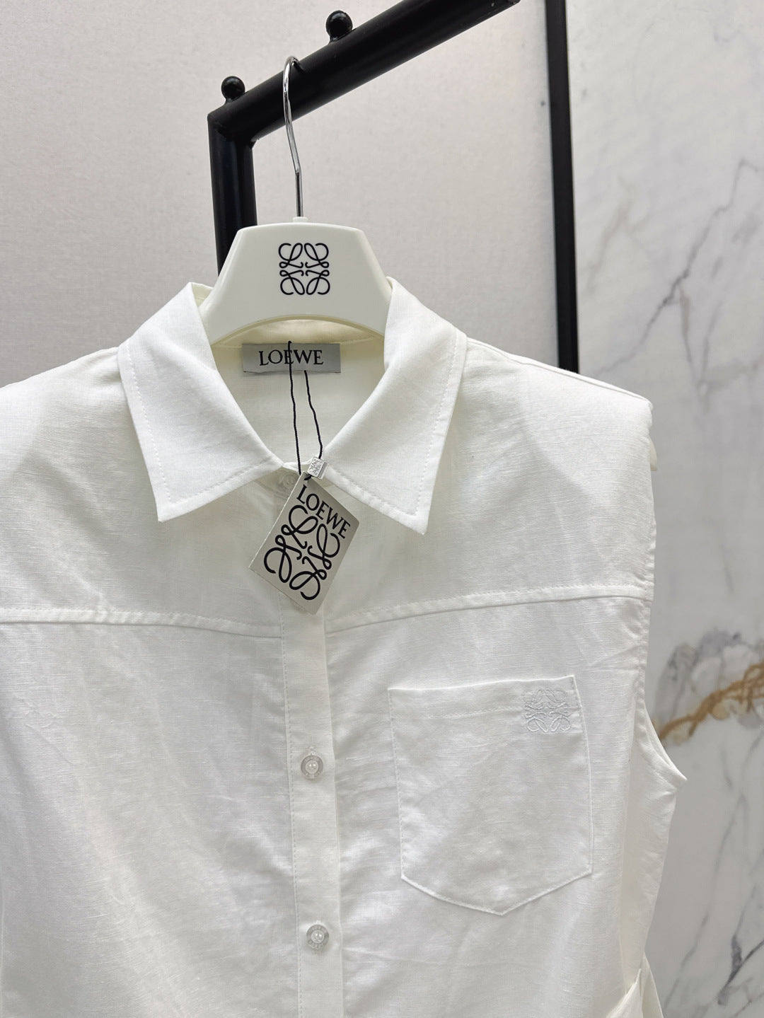 Loe* 25ss linen belted sleeveless blouse