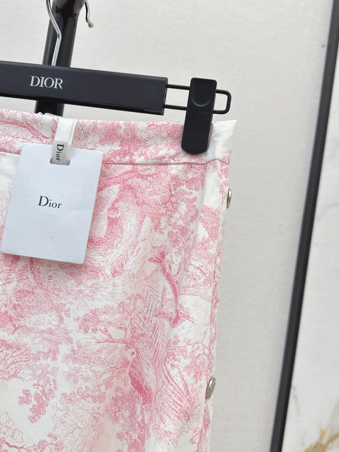 D*r 25ss mid-length flared skirt with buttons side