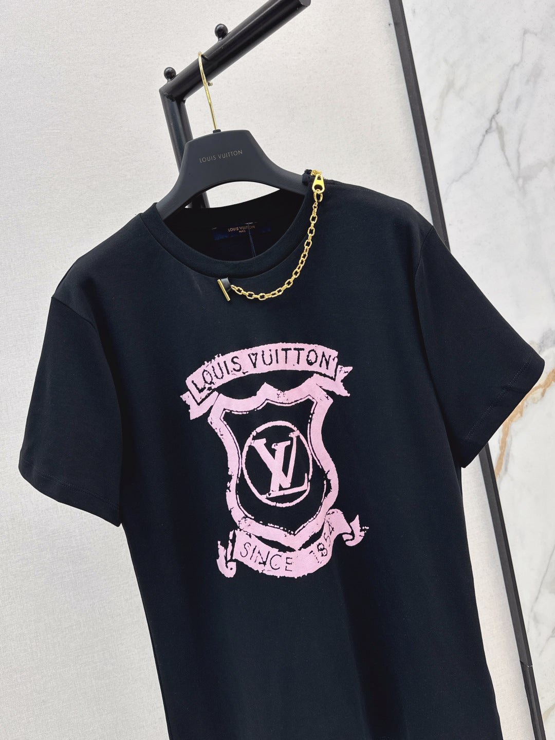 Loui* 25ss Signature Zipper Detail T-Shirt