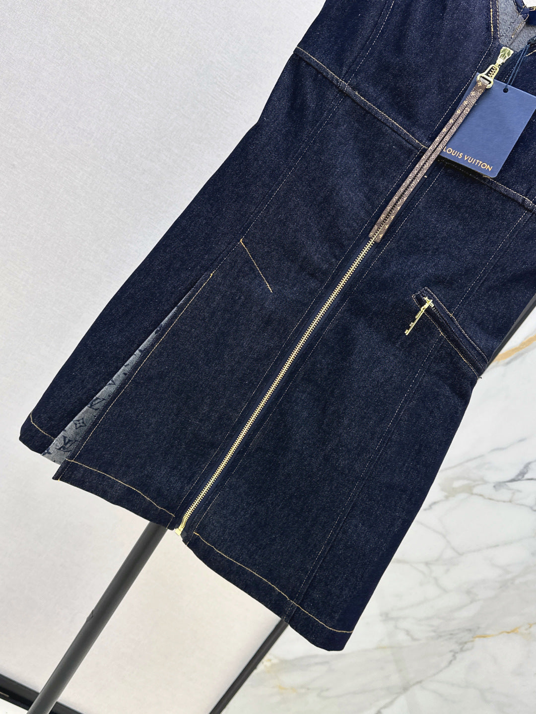 Loui* 25ss v-neck denim mini dress