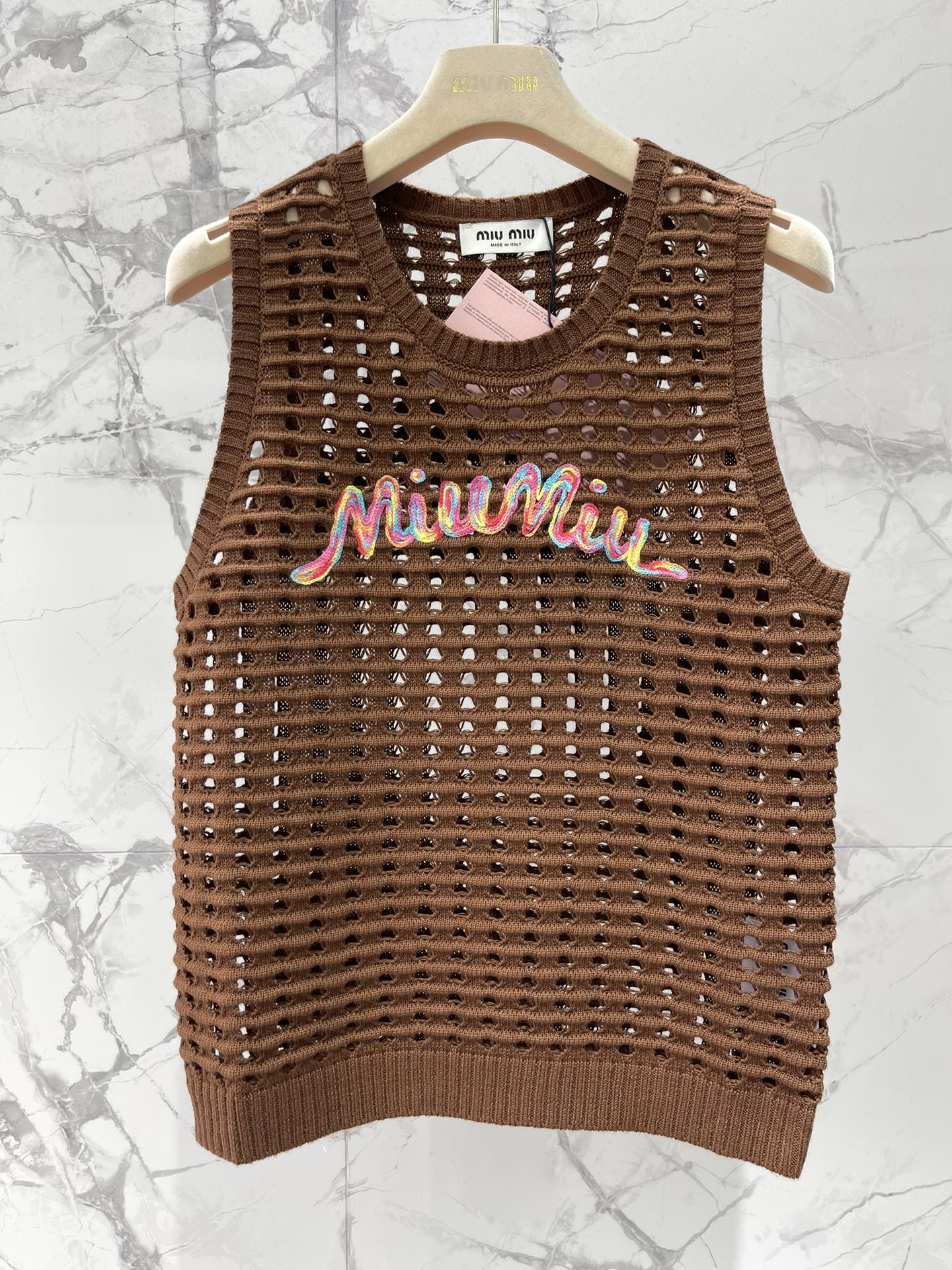 M*u 25ss knitted hollow vest
