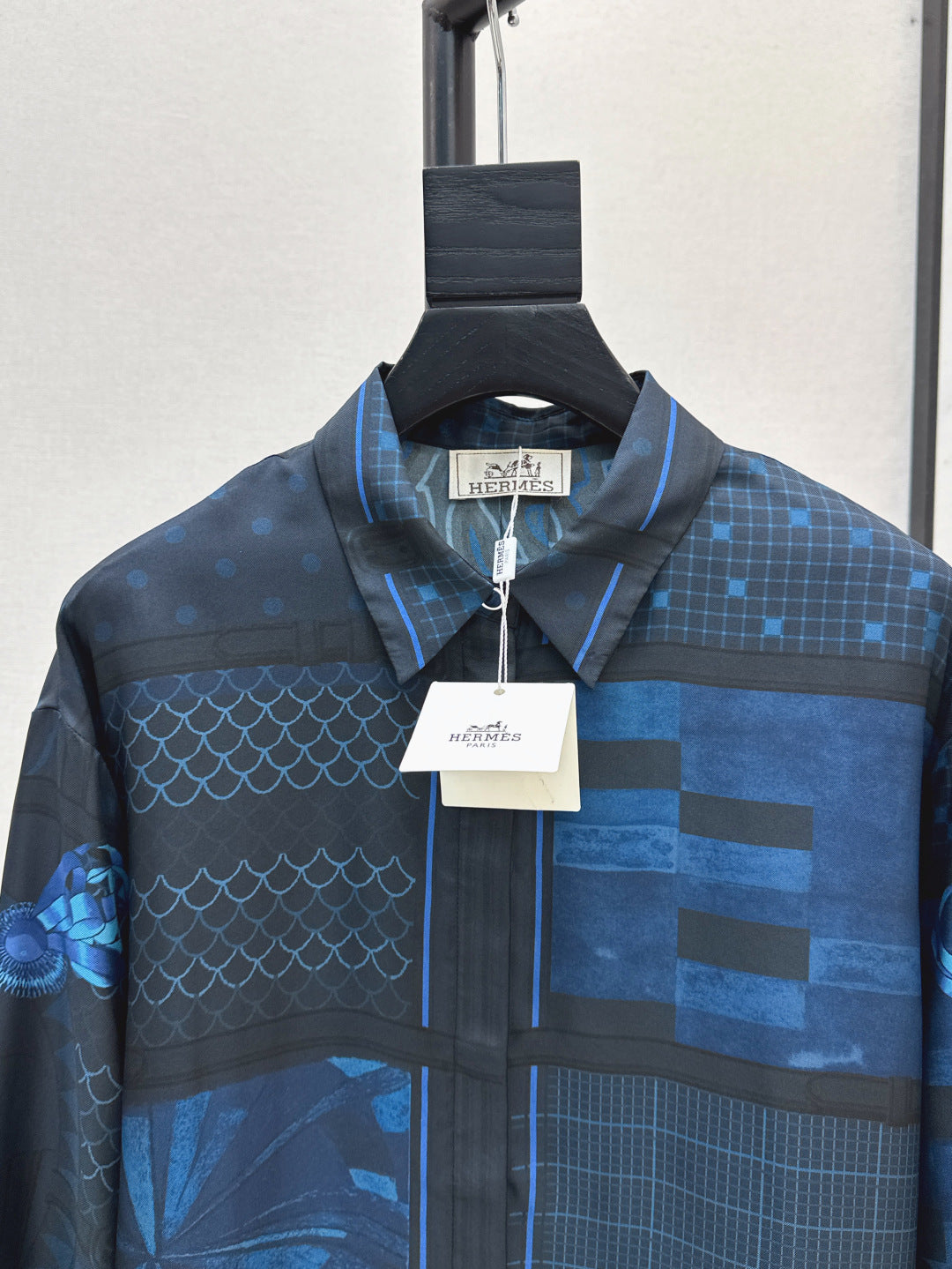 Herm* 25ss printed silk shirt