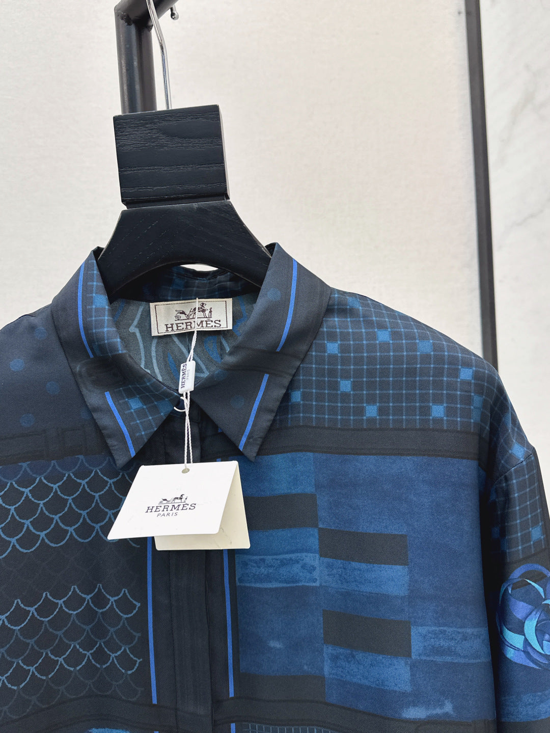 Herm* 25ss printed silk shirt