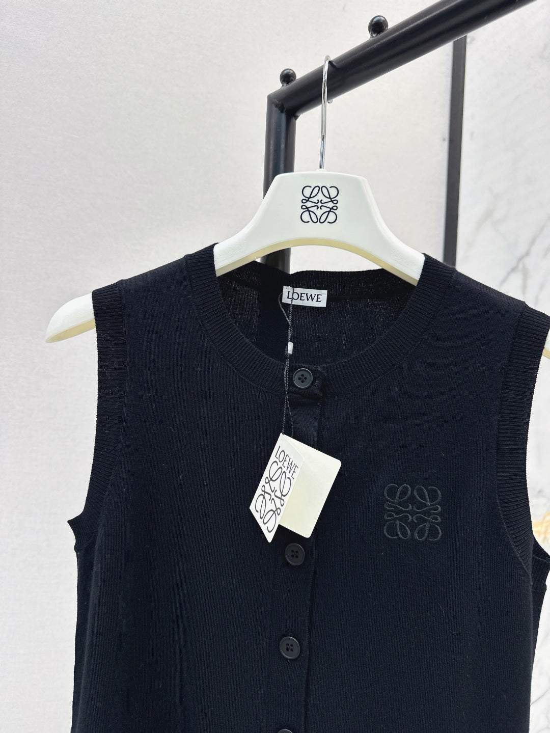 Loe* 25ss knit vest