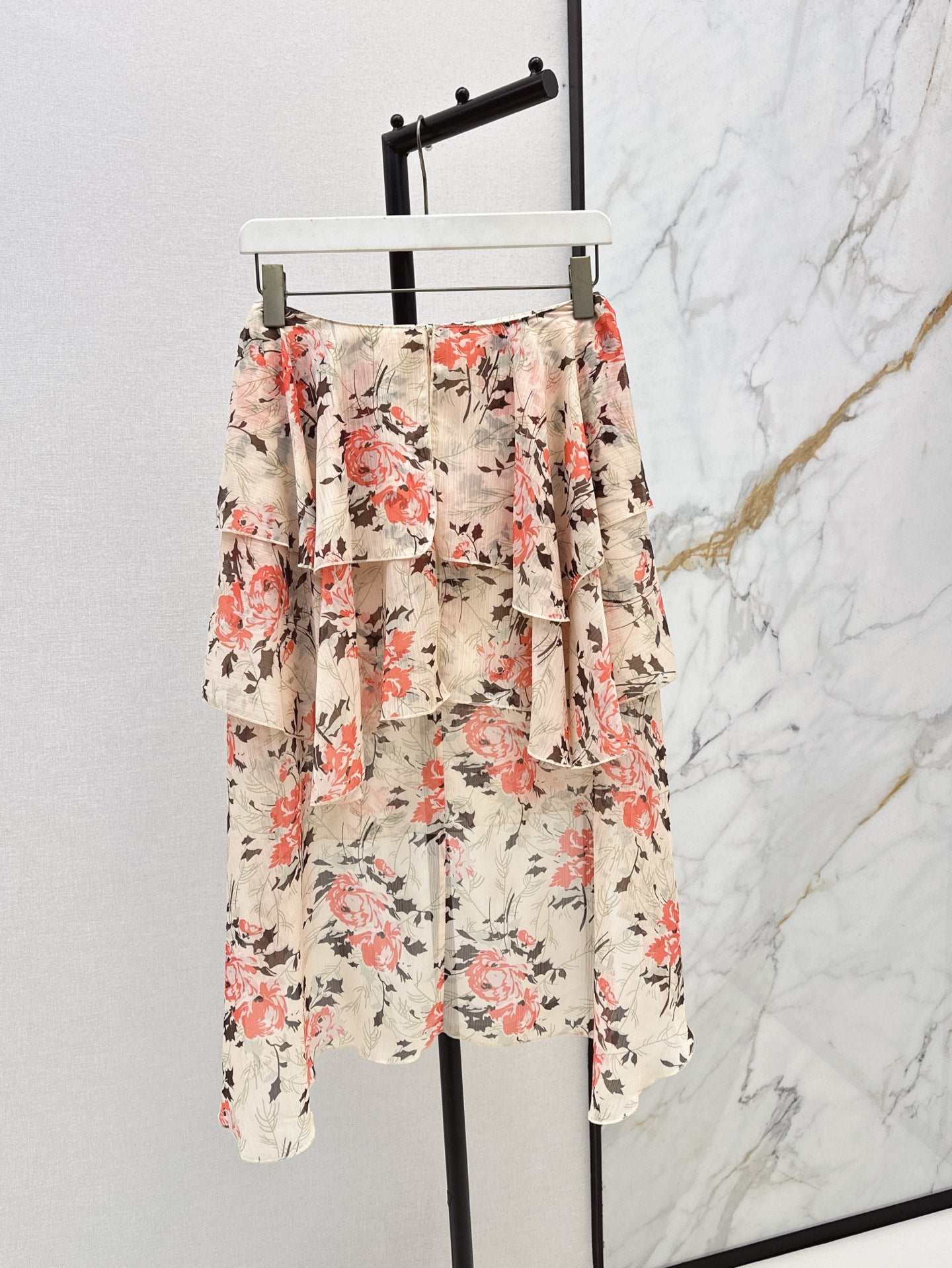 Loe* 25ss Floral print irregular layered skirt