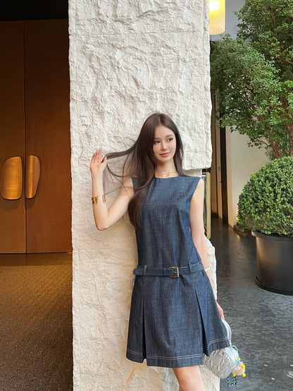 M*u 25ss belted sleeveless denim dress
