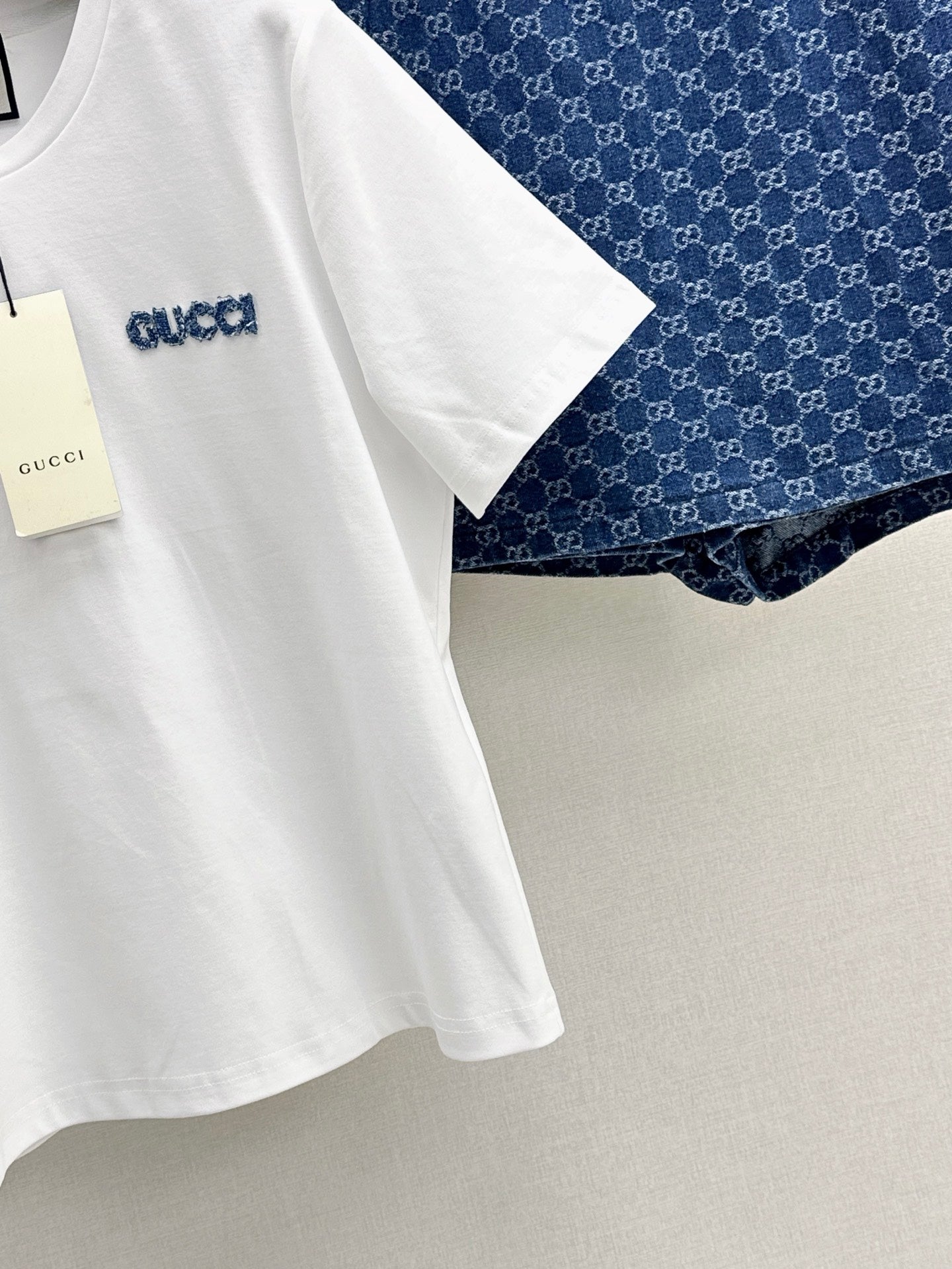 Gu* 25ss cotton jersey t-shirt and GG denim skort suit
