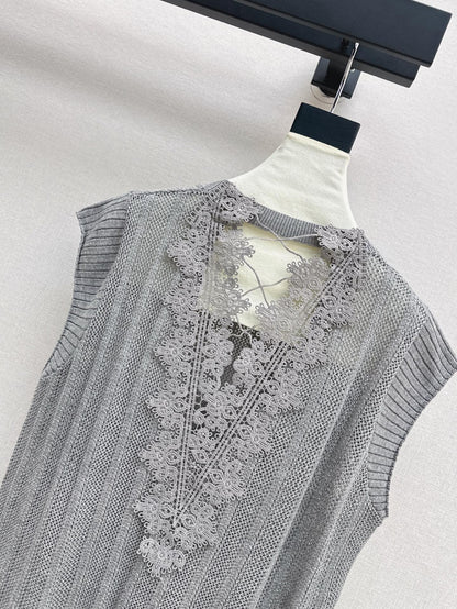 Cel* 25ss lace back sleeveless sweater