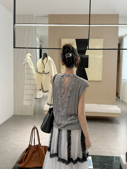 Cel* 25ss lace back sleeveless sweater