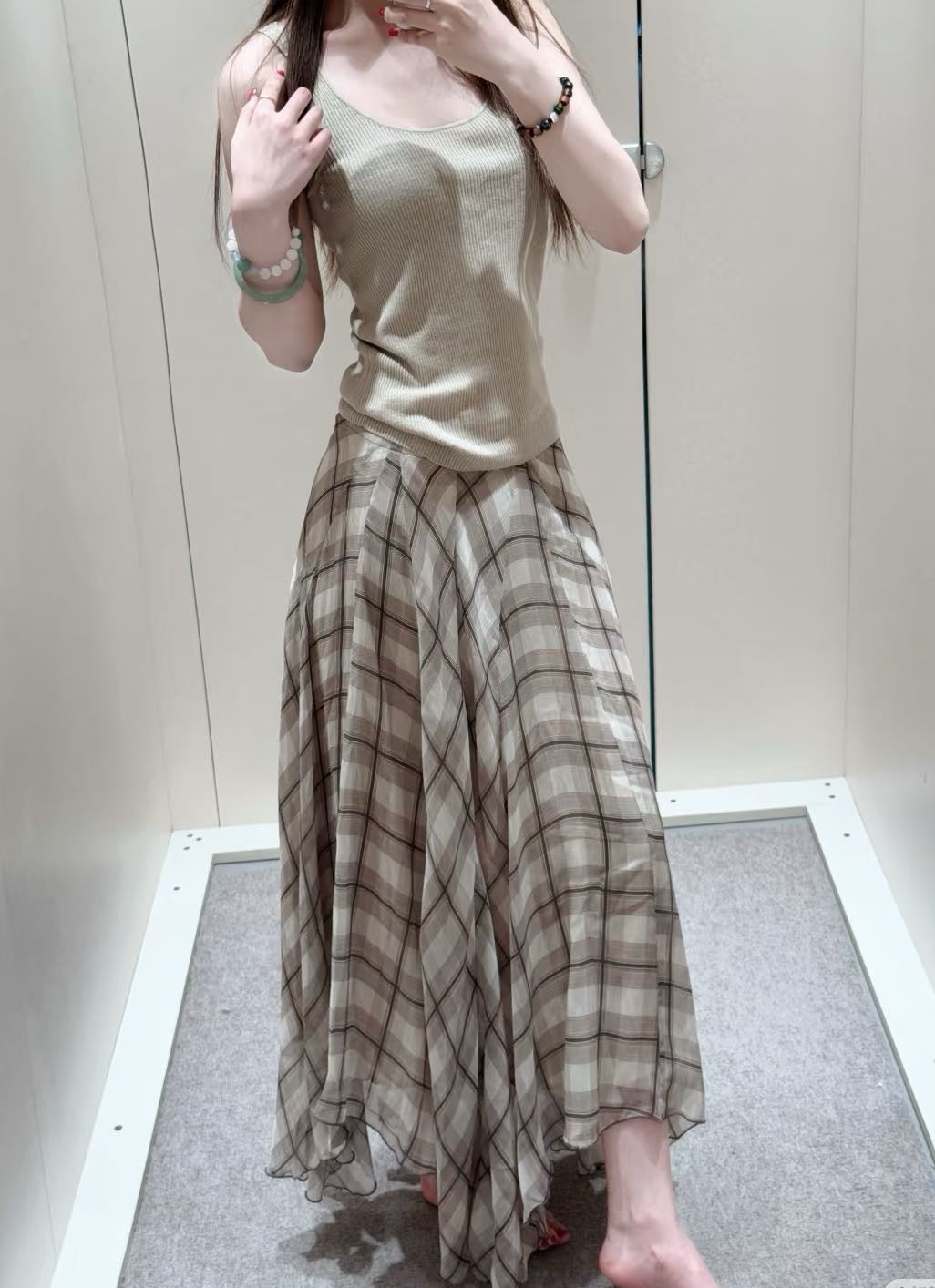 Loe* 25ss Asymmetric plaid skirt