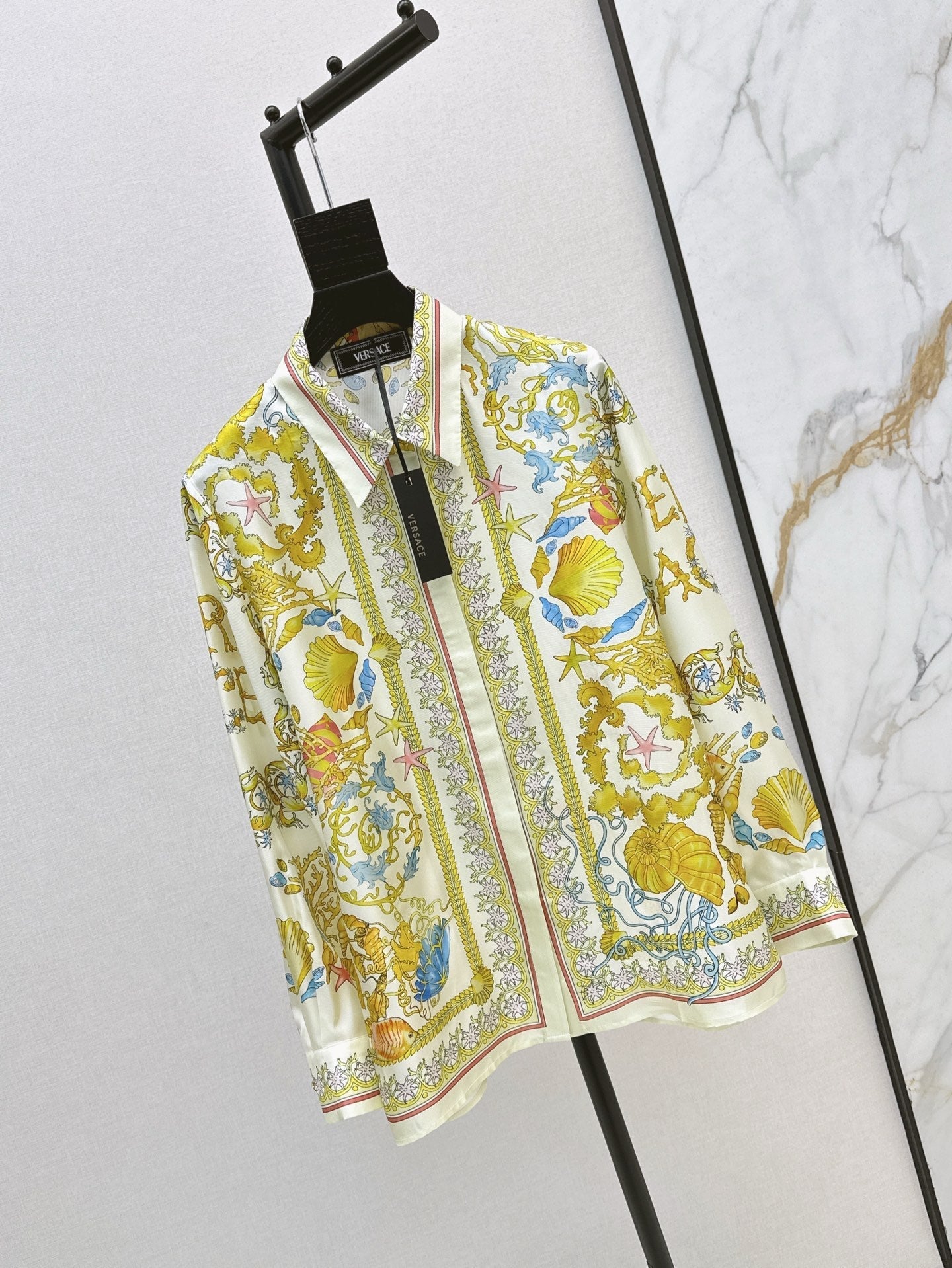 Versa* 25ss Barocco silk shirt