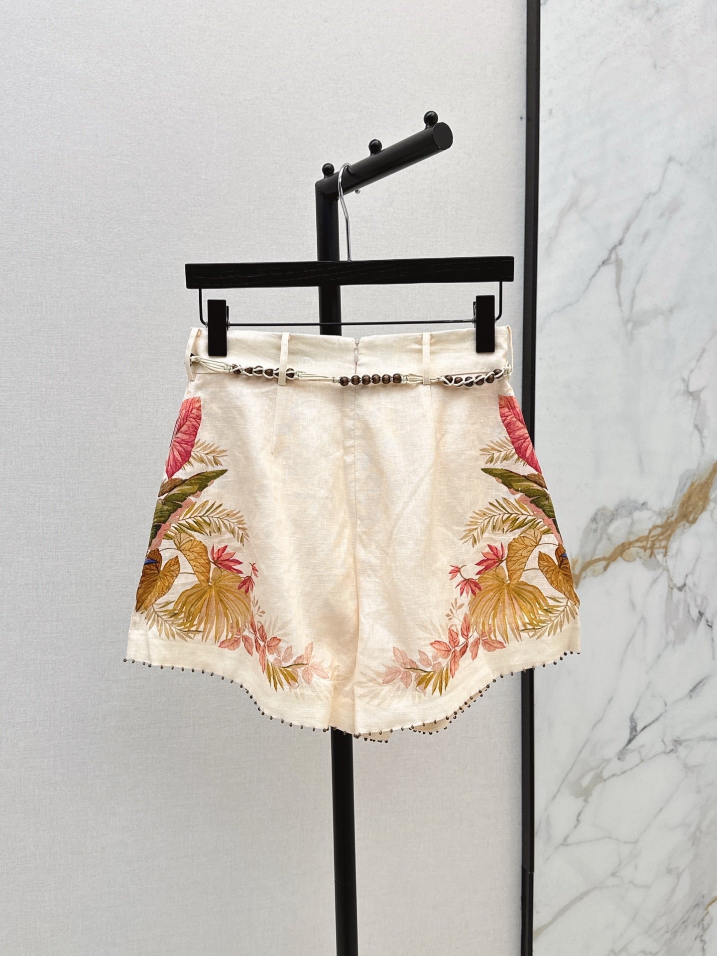 Zim* 25ss floral printed shorts