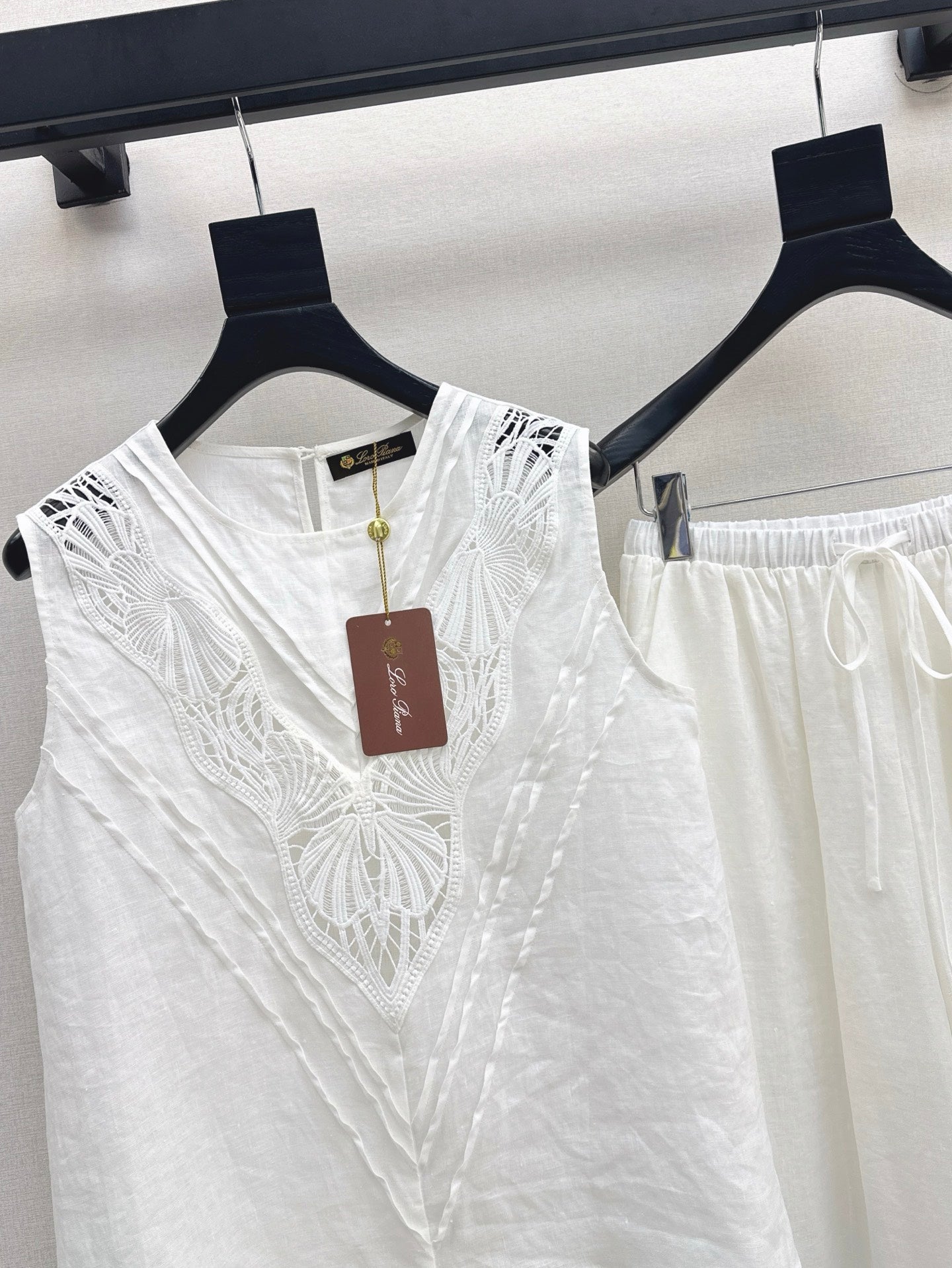Lor*P 25ss embroidered linen suit