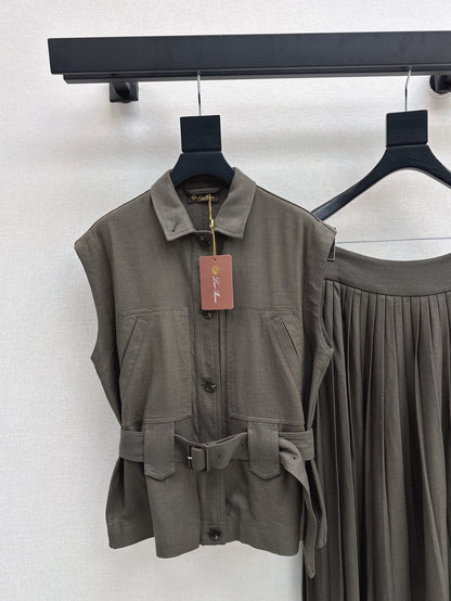 Lor*P 25ss linen suit
