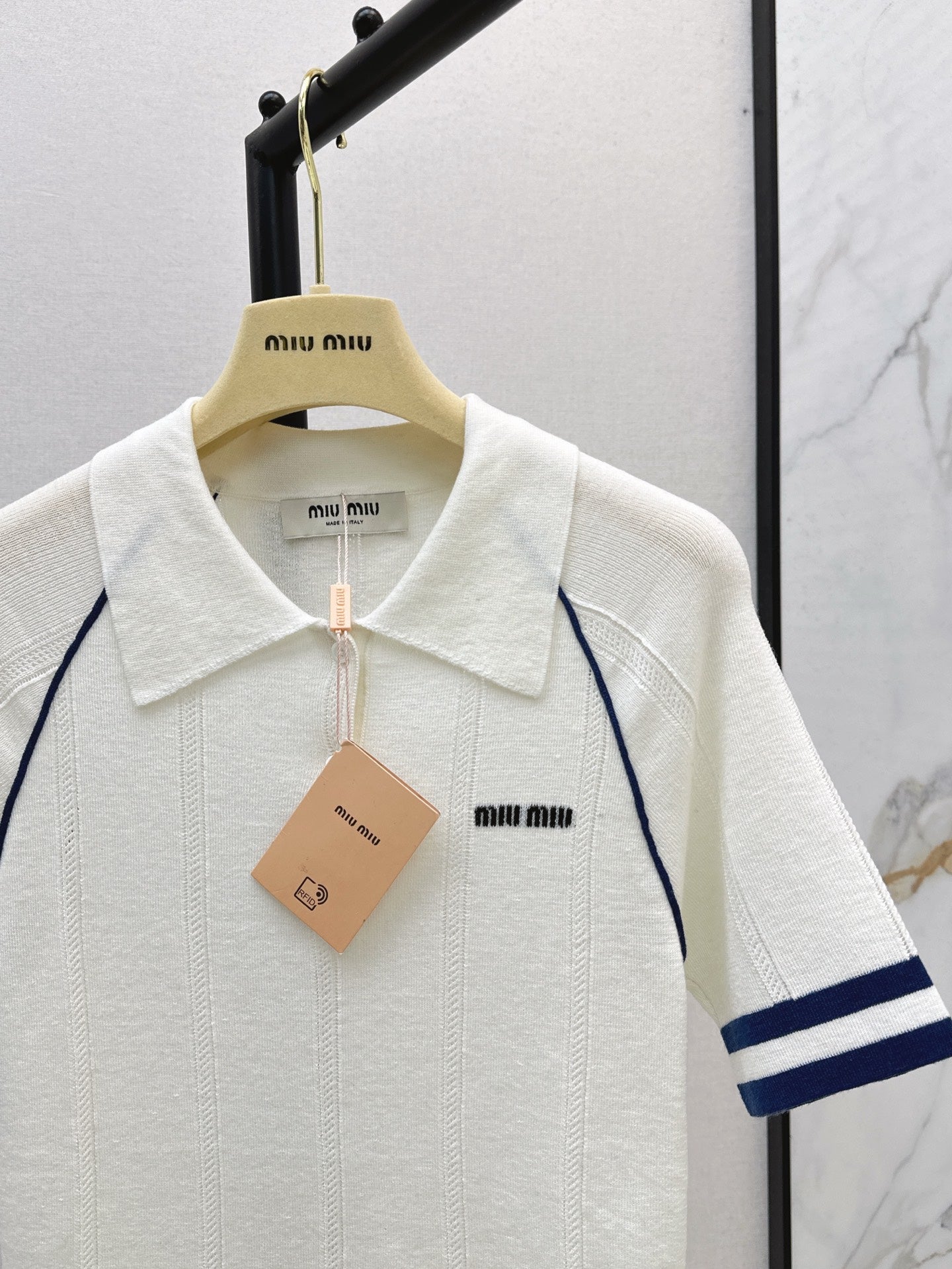 M*u 25ss knit polo shirt