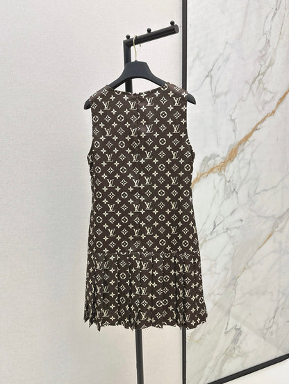 Loui* monogram pleated dress