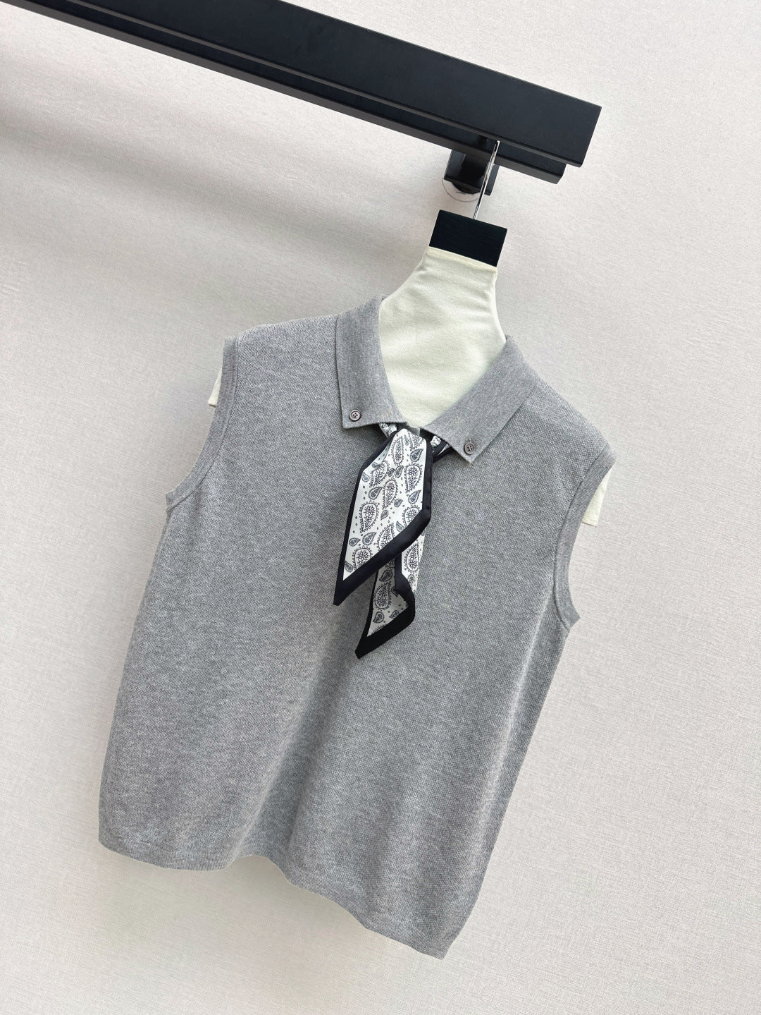 D*r scarves knit vest